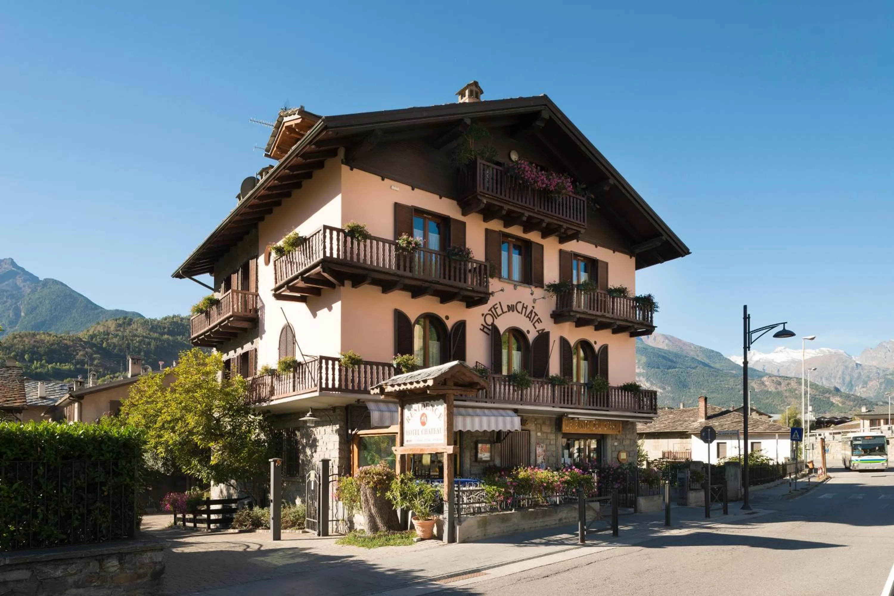 Facade/entrance in Hotel Residence Chateau