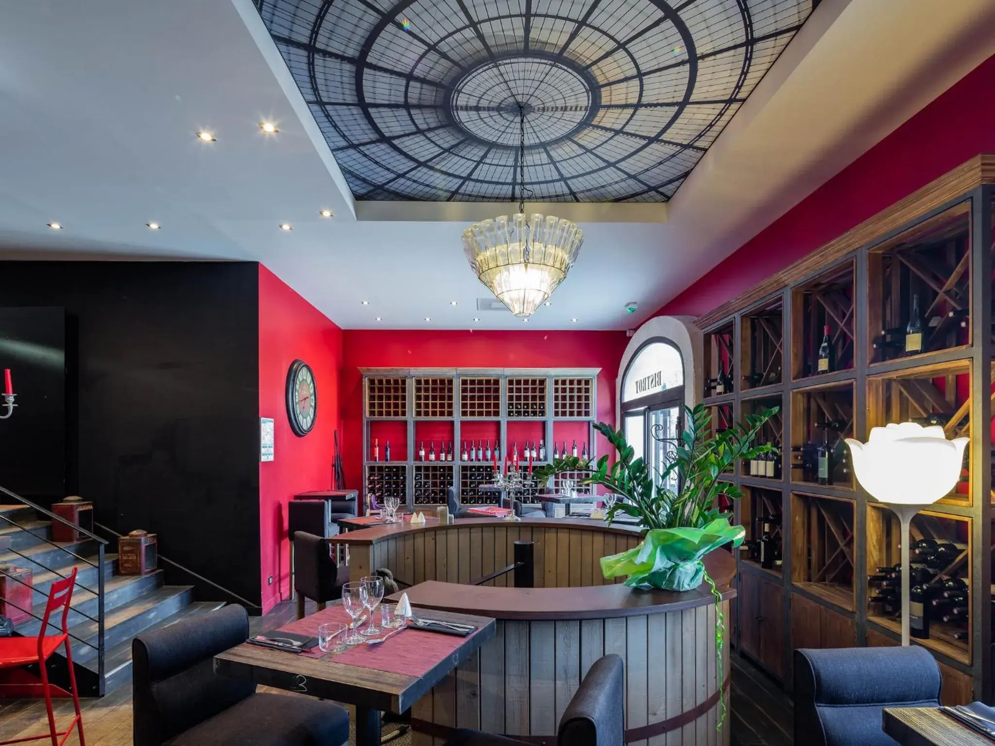 Restaurant/places to eat in Garrigae Distillerie de Pezenas - Hotellerie & Spa Restaurant/places to eat in Garrigae Distillerie de Pezenas - Hotellerie & Spa