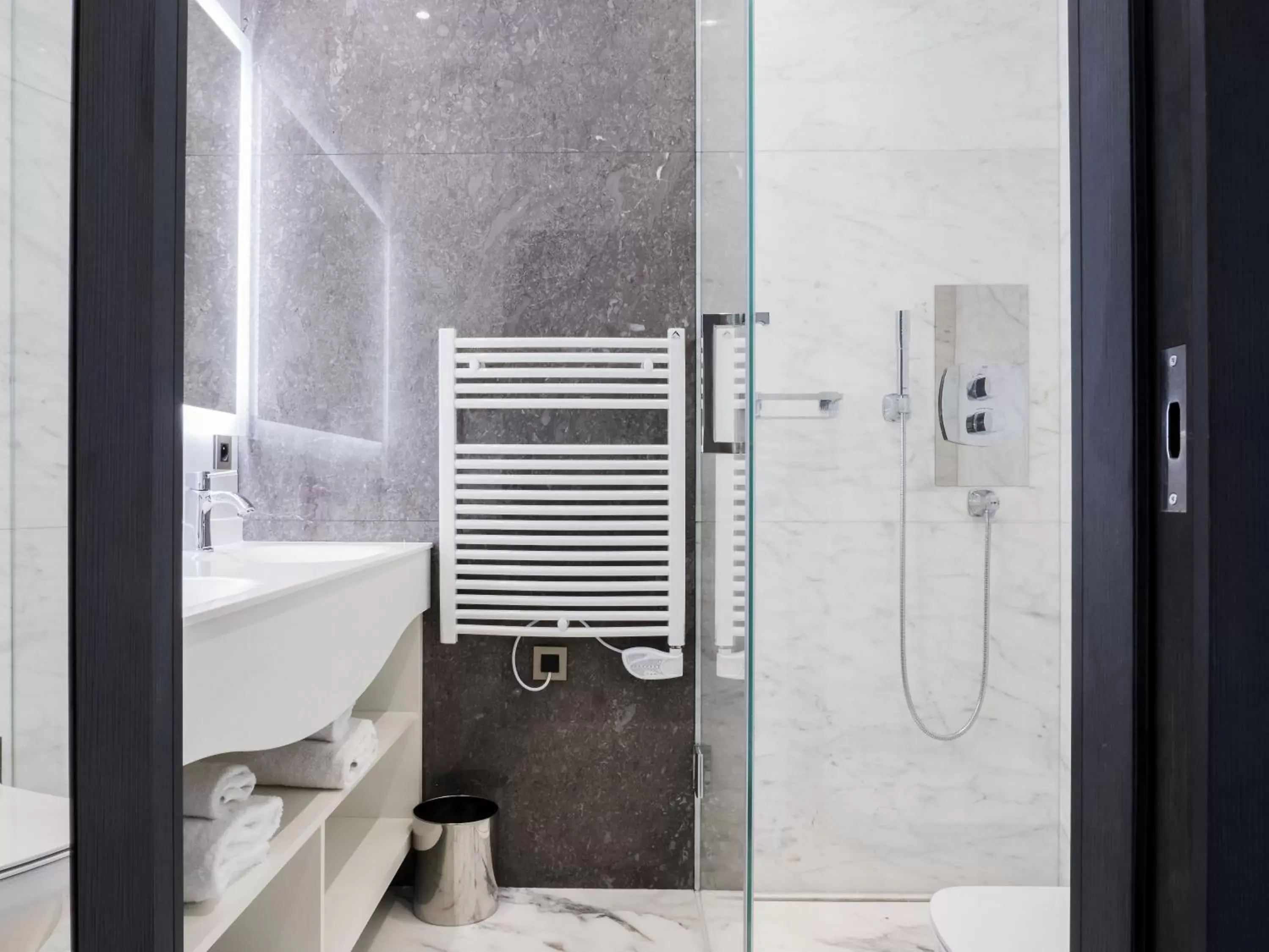 Shower, Bathroom in Villa Genesis