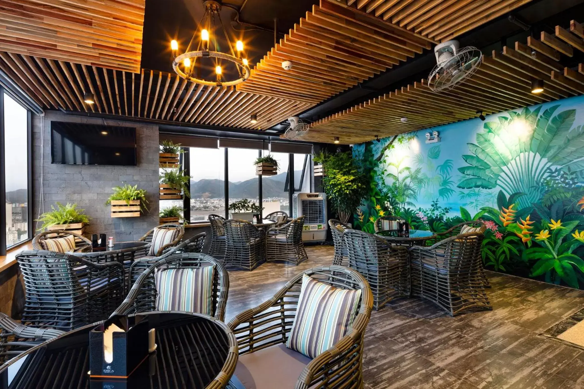 Lounge or bar, Restaurant/Places to Eat in Erica Nha Trang Hotel