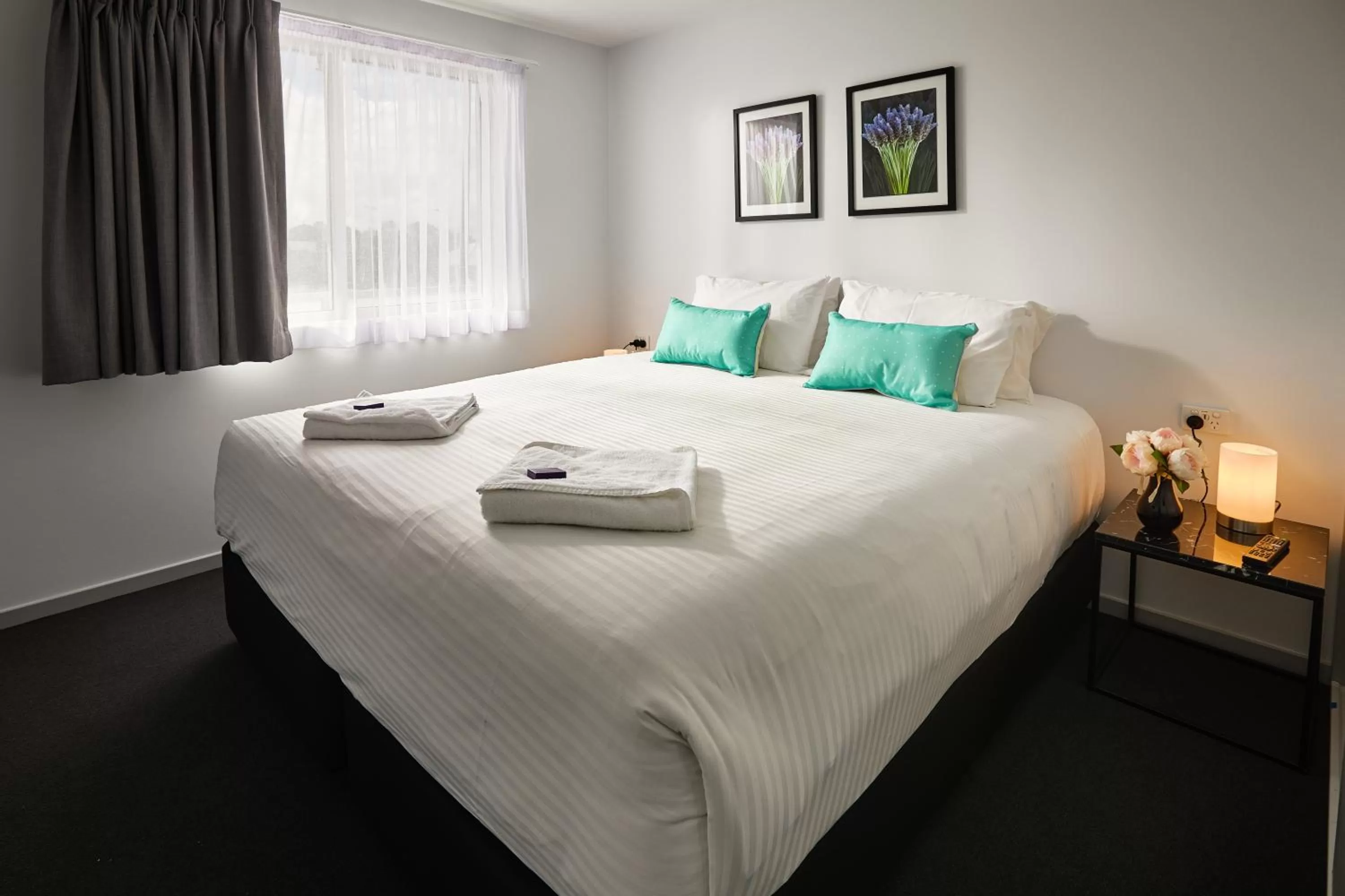 Bed in East Maitland Executive Apartments