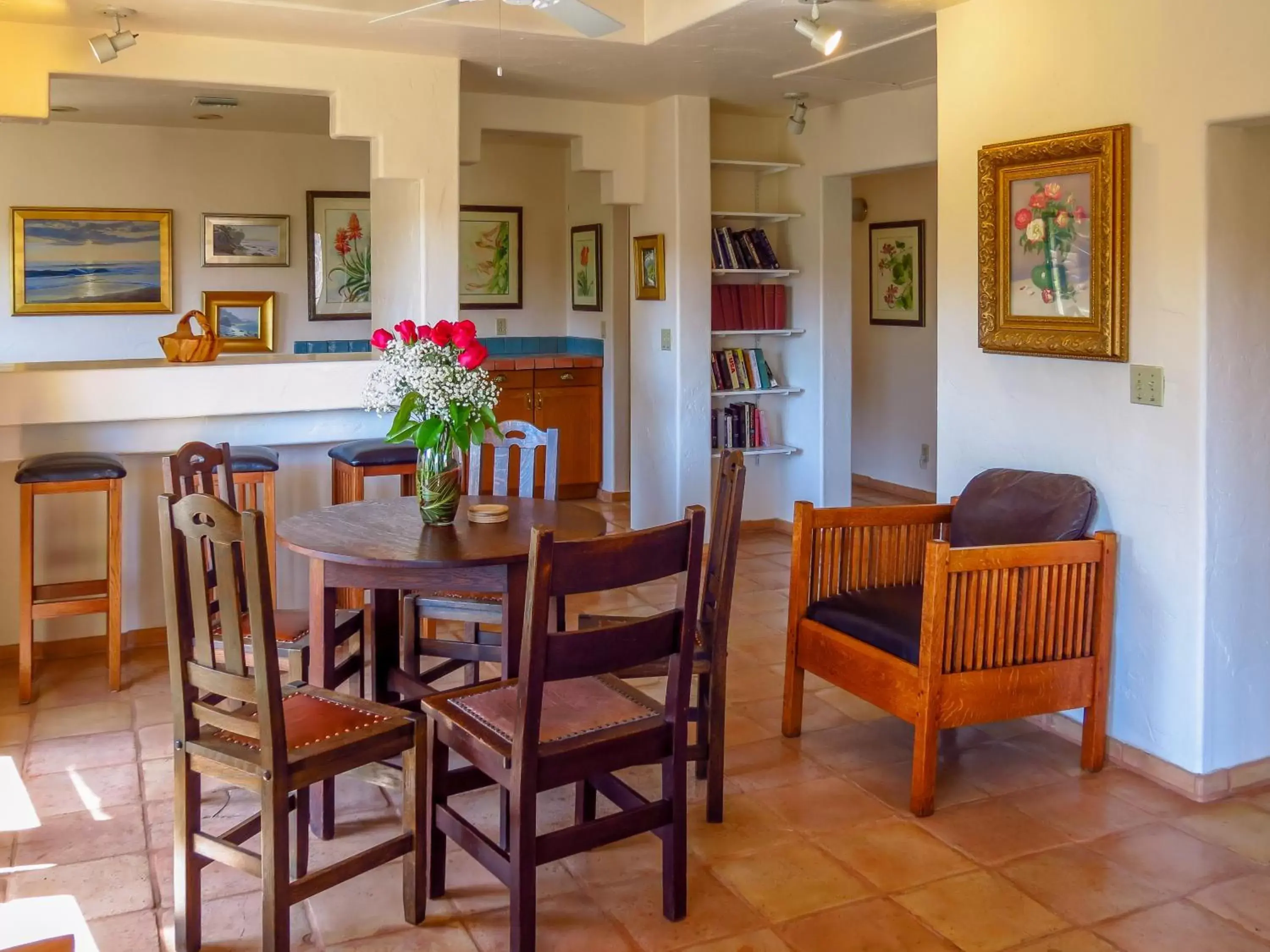 Banquet/Function facilities, Dining Area in Topanga Canyon Inn Bed and Breakfast