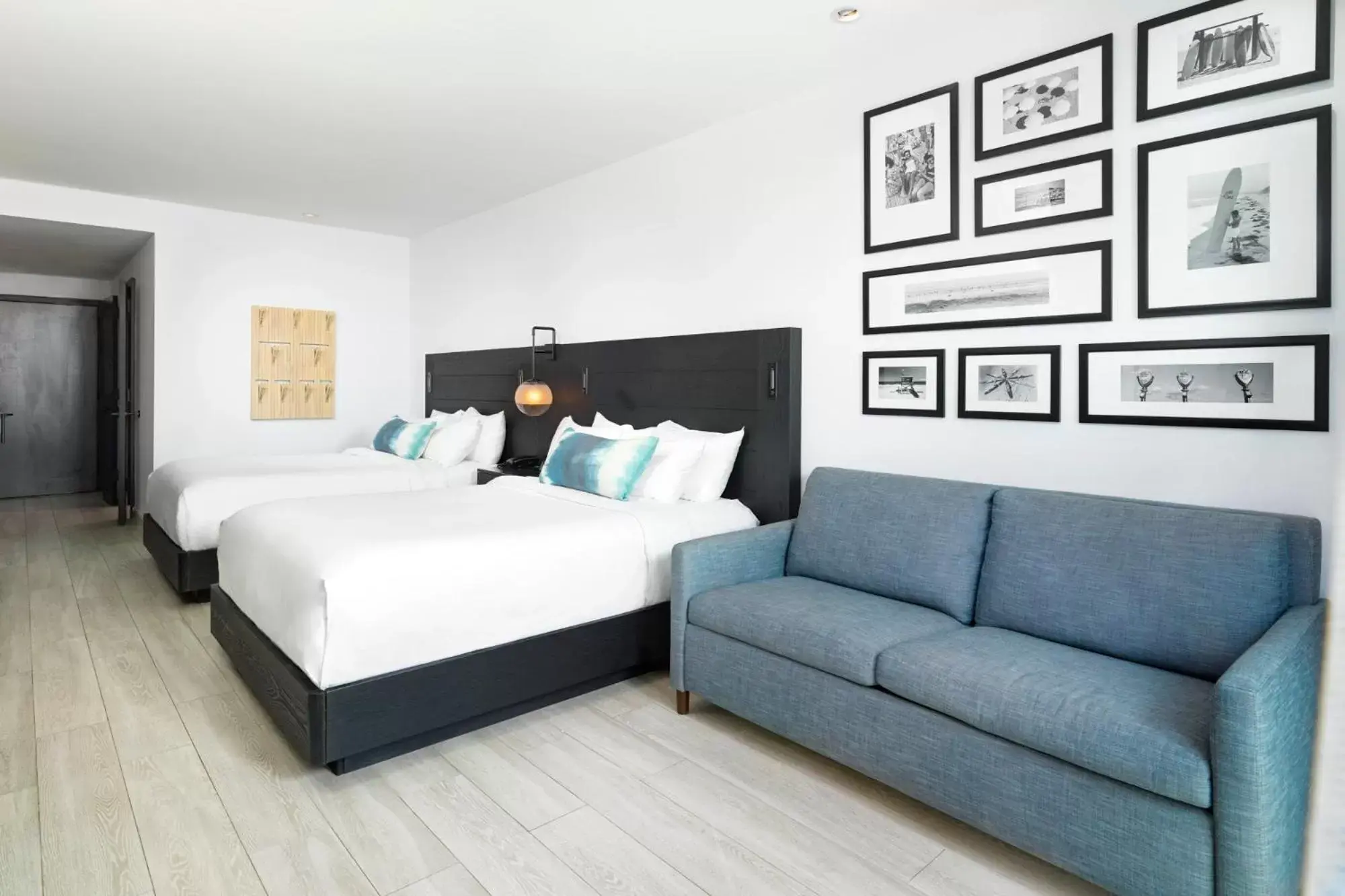 Deluxe Queen Room with Two Queen Beds in Wave Resort Deluxe Queen Room with Two Queen Beds in Wave Resort