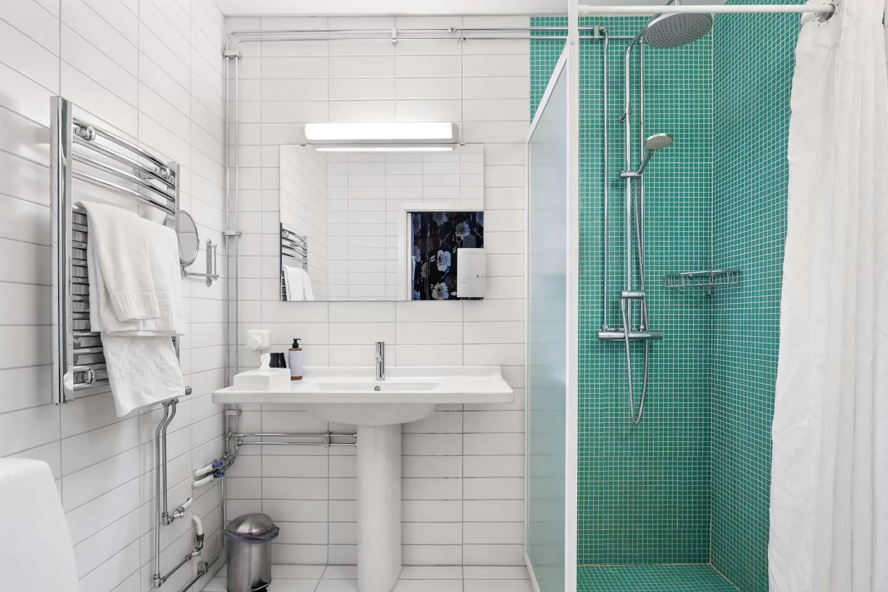 Bathroom in Best Western Plus Grand Hotel Elektra