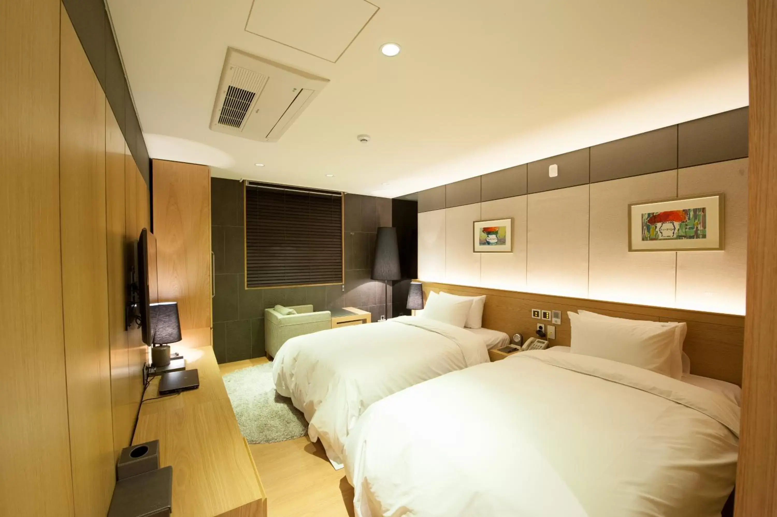 Photo of the whole room, Bed in Rian Hotel