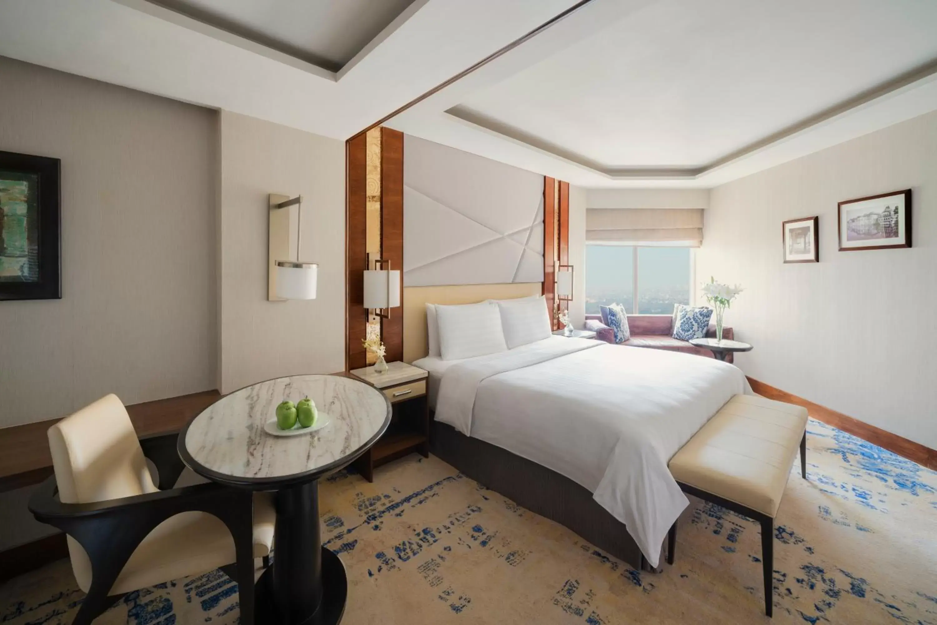 Bedroom, Bed in Shangri-La Eros New Delhi