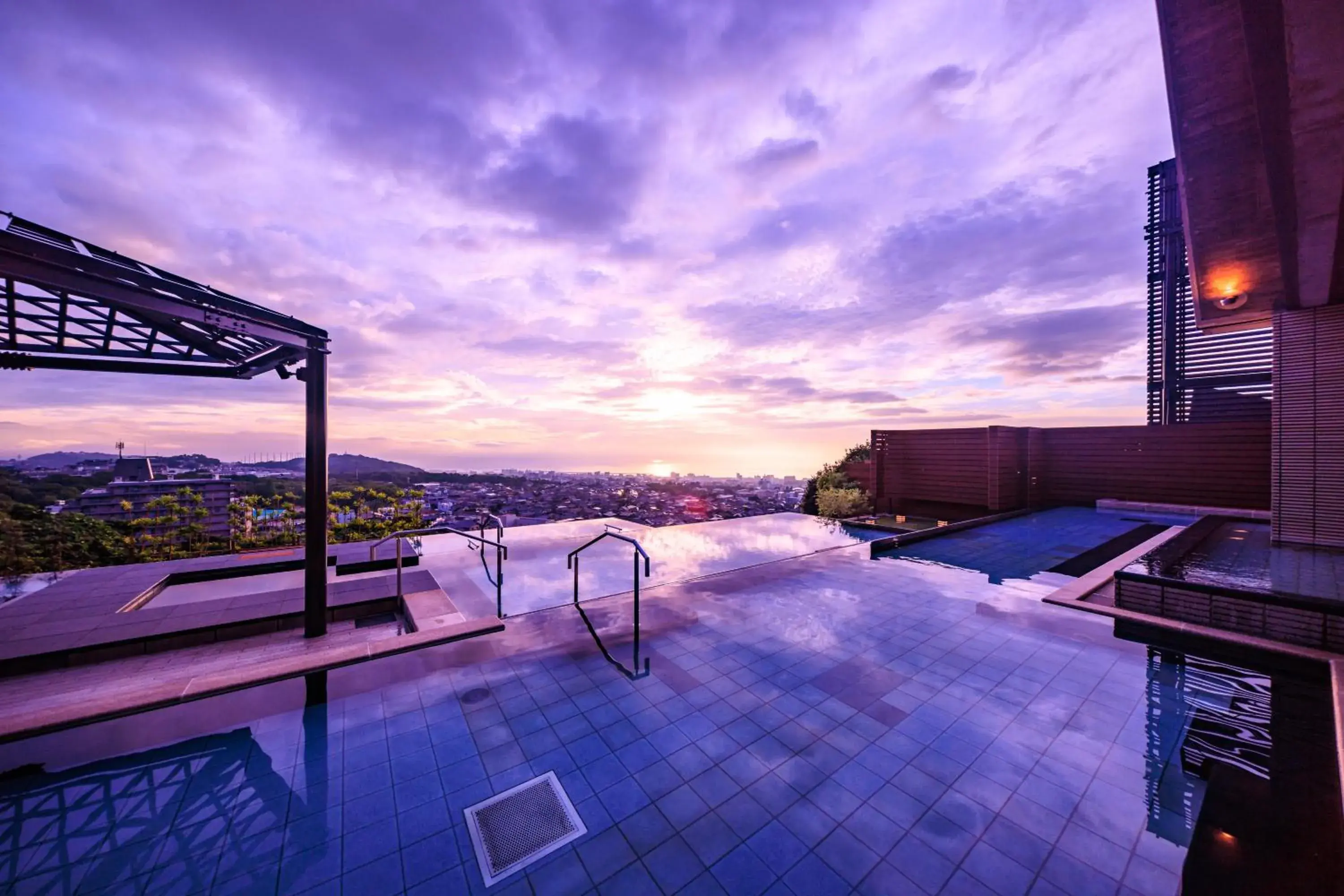 Public Bath in Suginoi Hotel