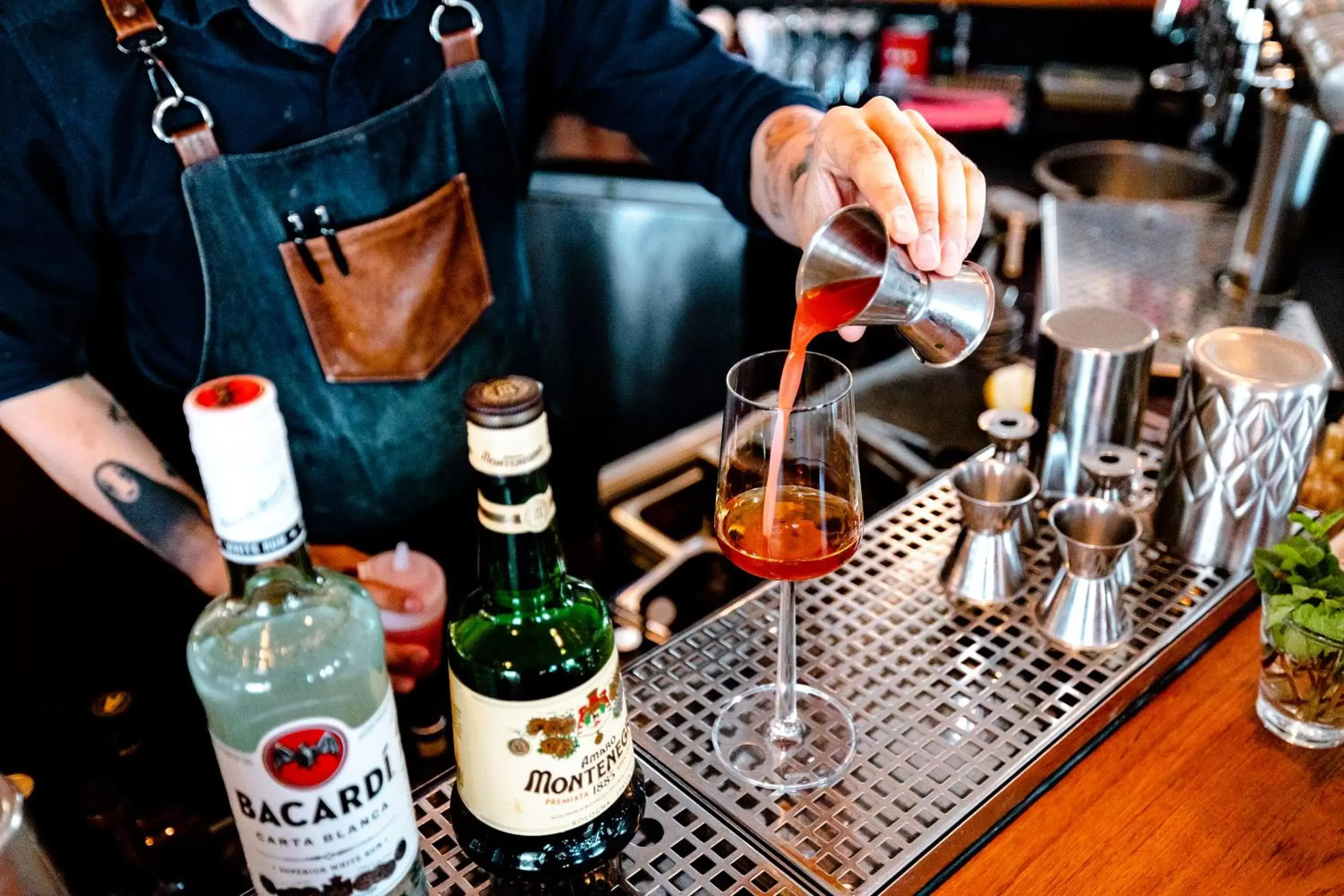 Lounge or bar in Avalon Hotel Lounge or bar in Avalon Hotel