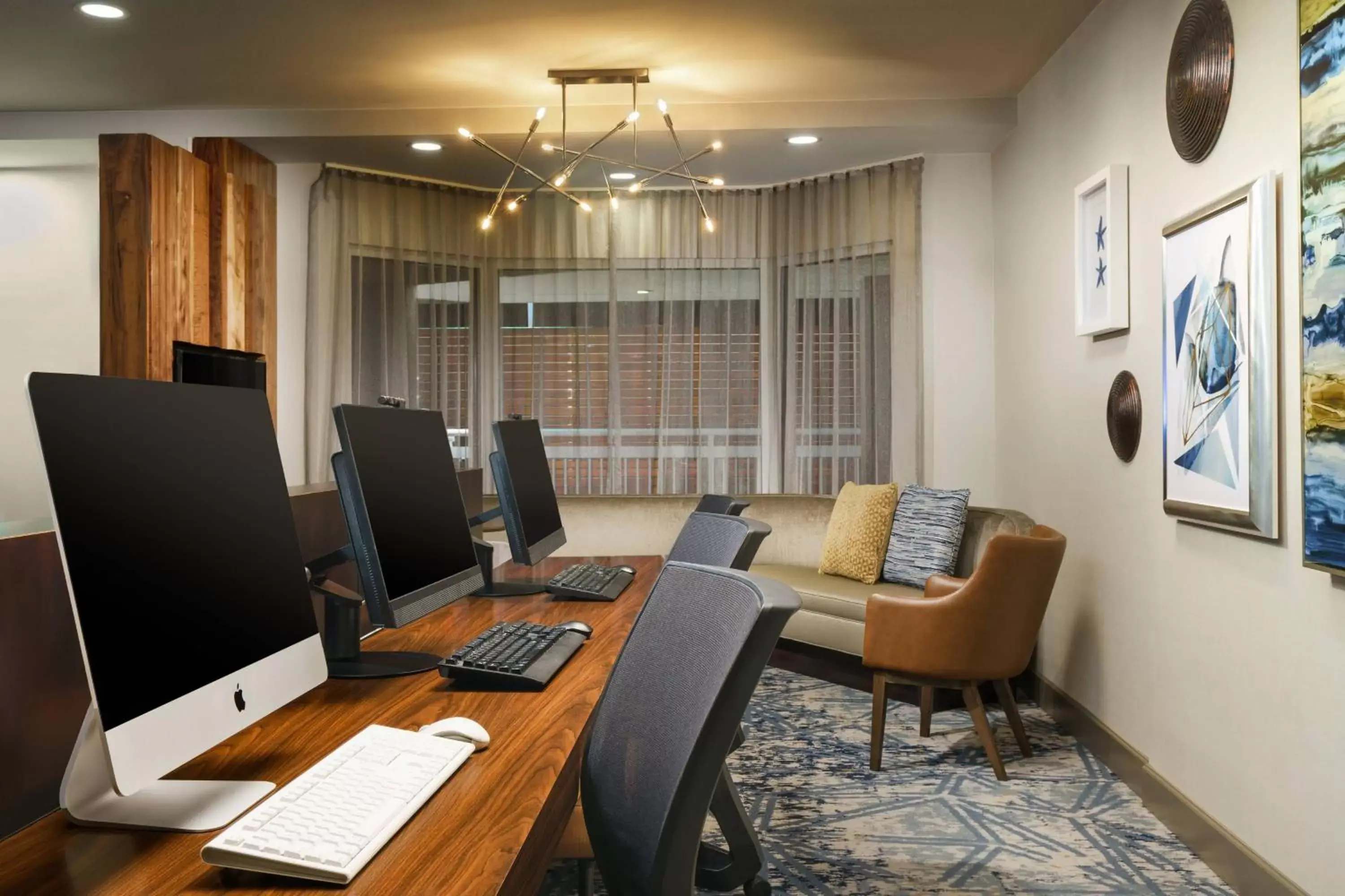 Business facilities in Courtyard by Marriott Orlando Downtown