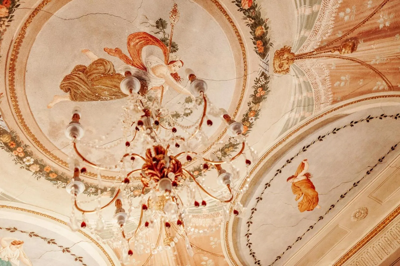 Communal lounge/ TV room in Dimora Casa Eugenia