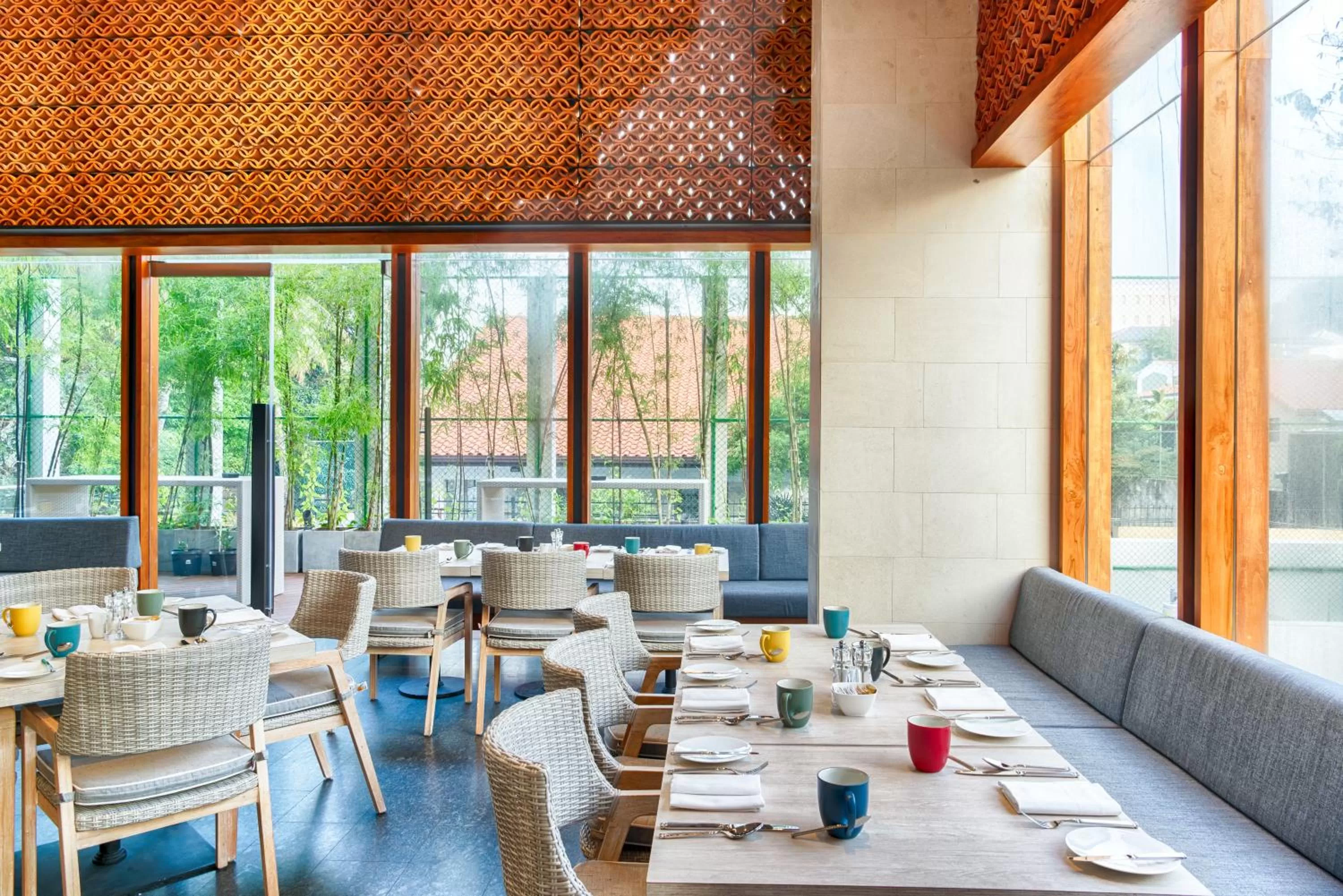 Breakfast in Jetwing Colombo Seven