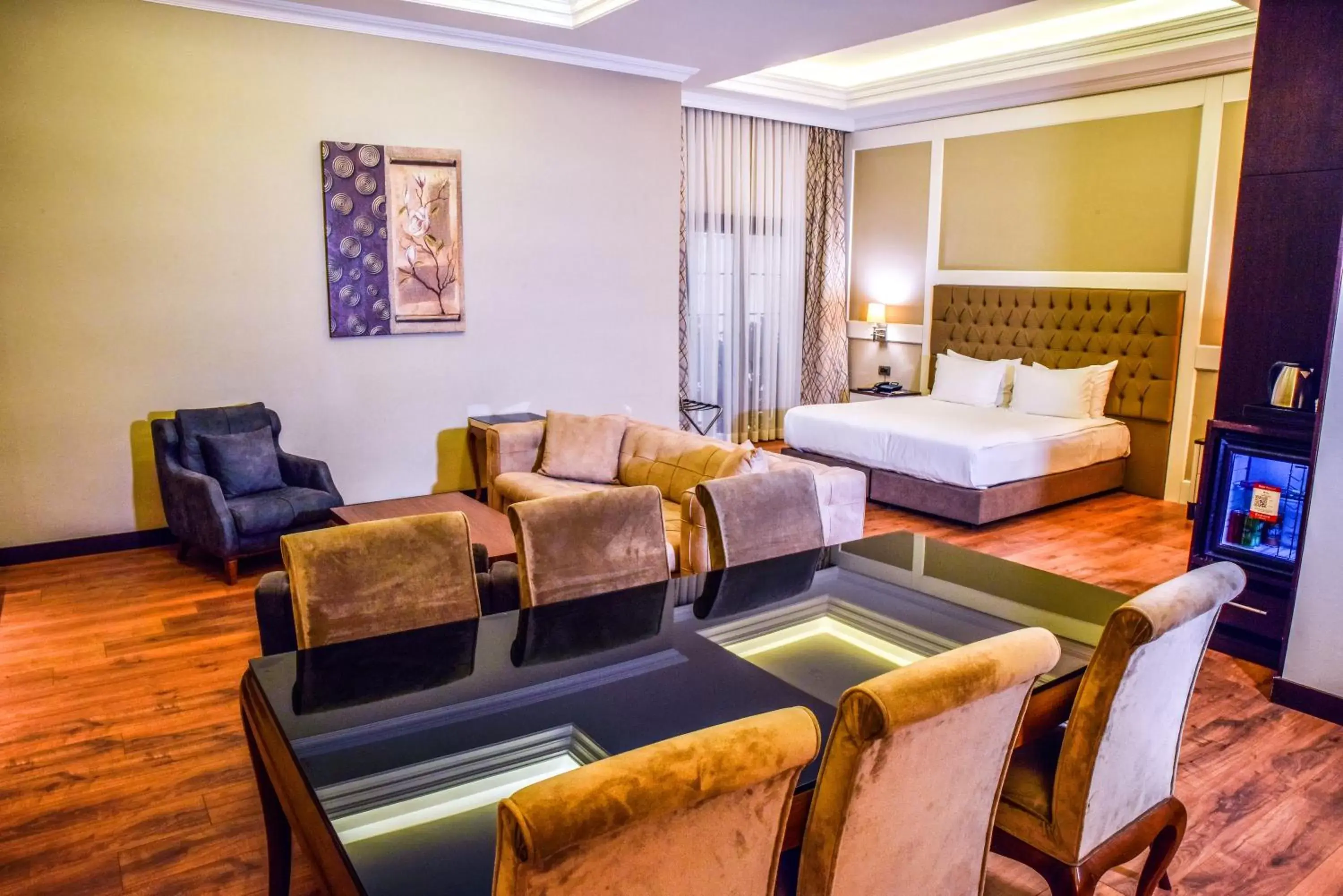 Seating area in Ramada Hotel & Suites by Wyndham Istanbul Merter