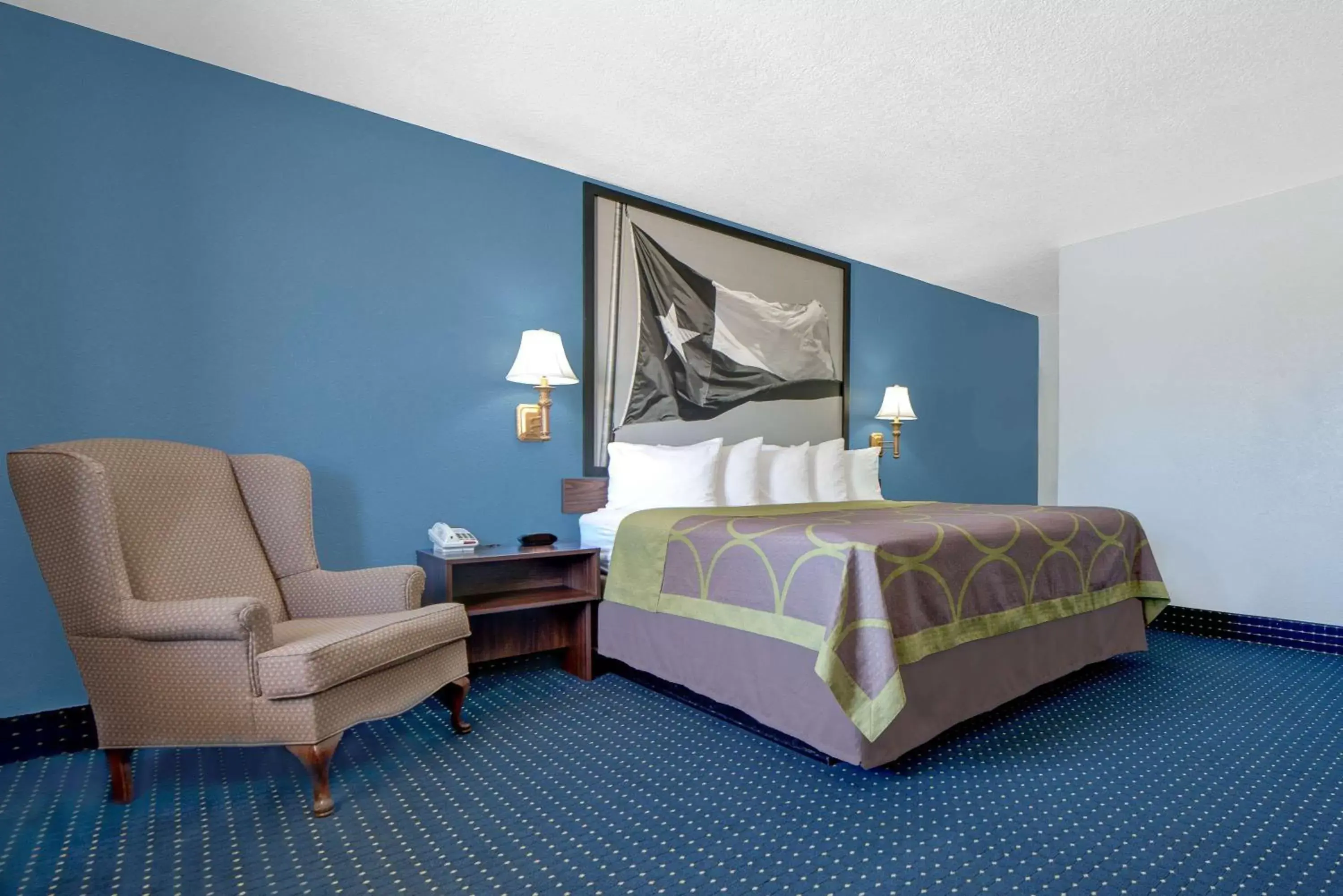 Photo of the whole room, Bed in Super 8 by Wyndham Dumas TX