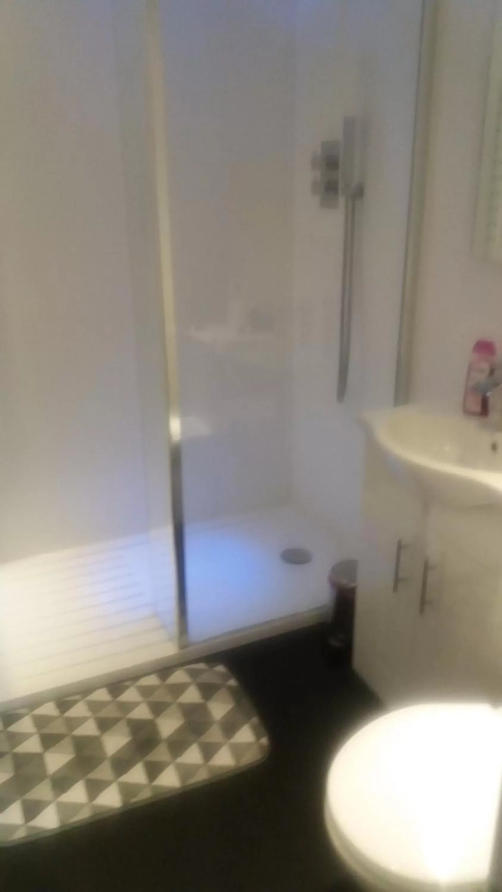 Twin Room in The Glendale Twin Room in The Glendale