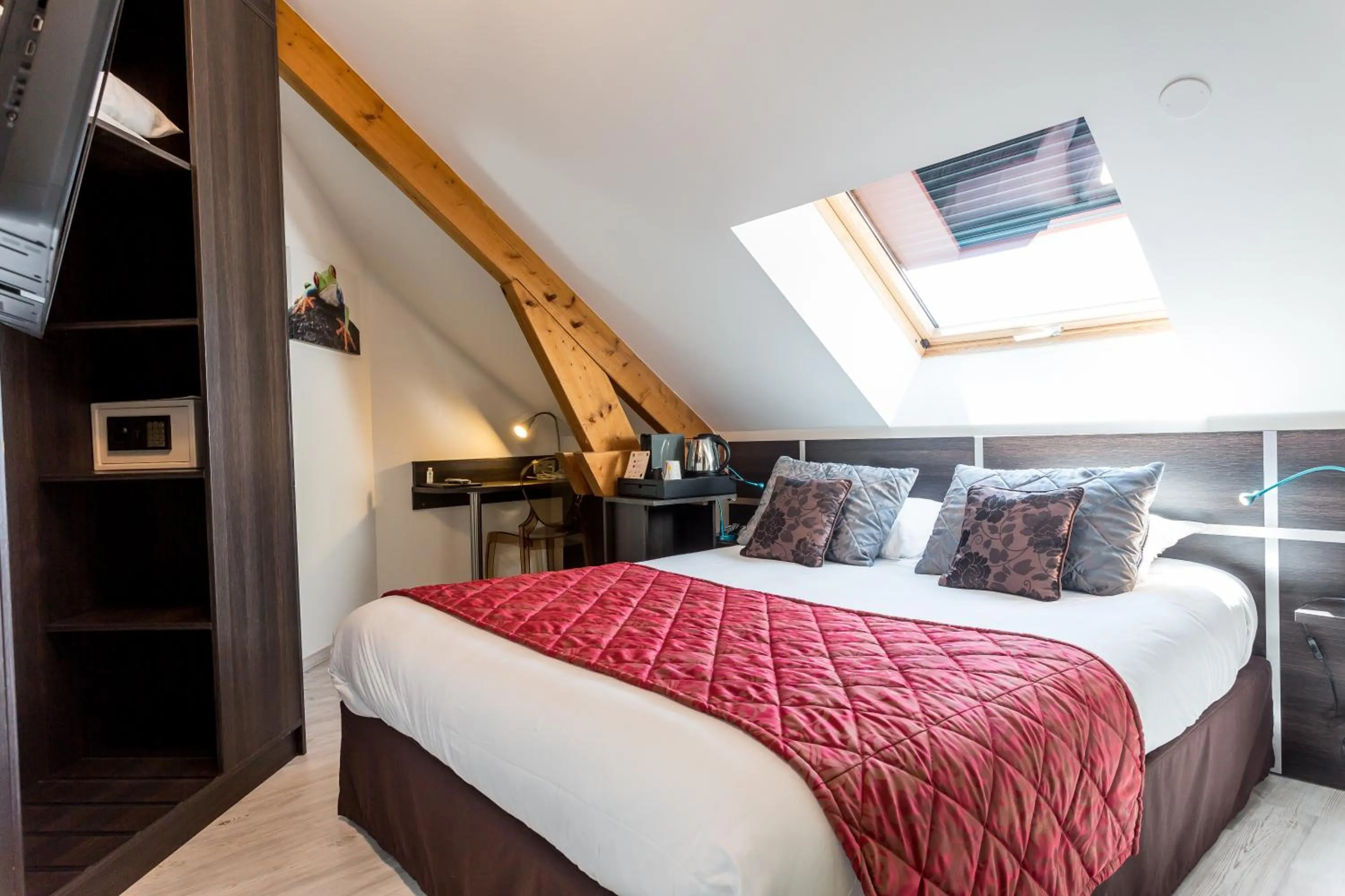 Bed in Hotel Le Centre