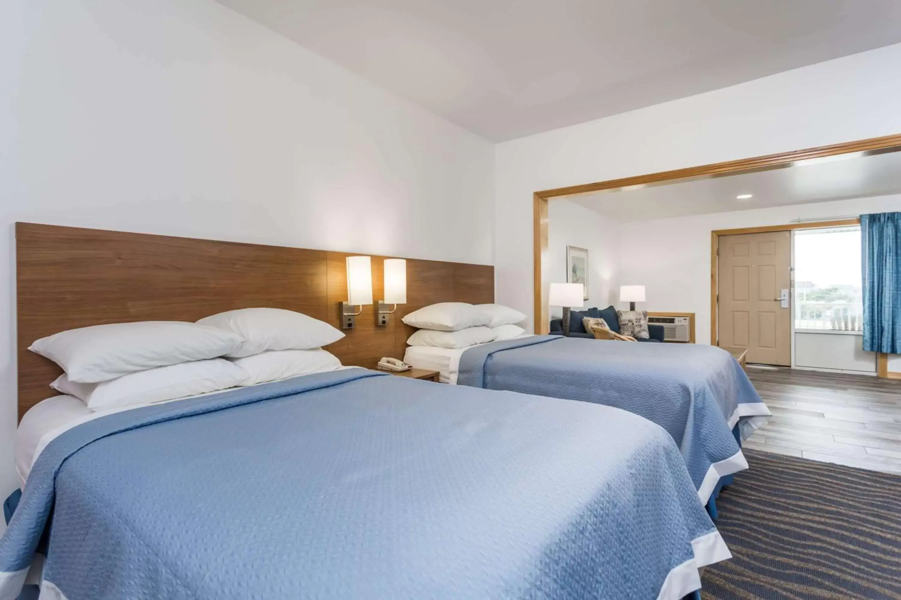 Photo of the whole room, Bed in Days Inn by Wyndham Kill Devil Hills Oceanfront - Wilbur