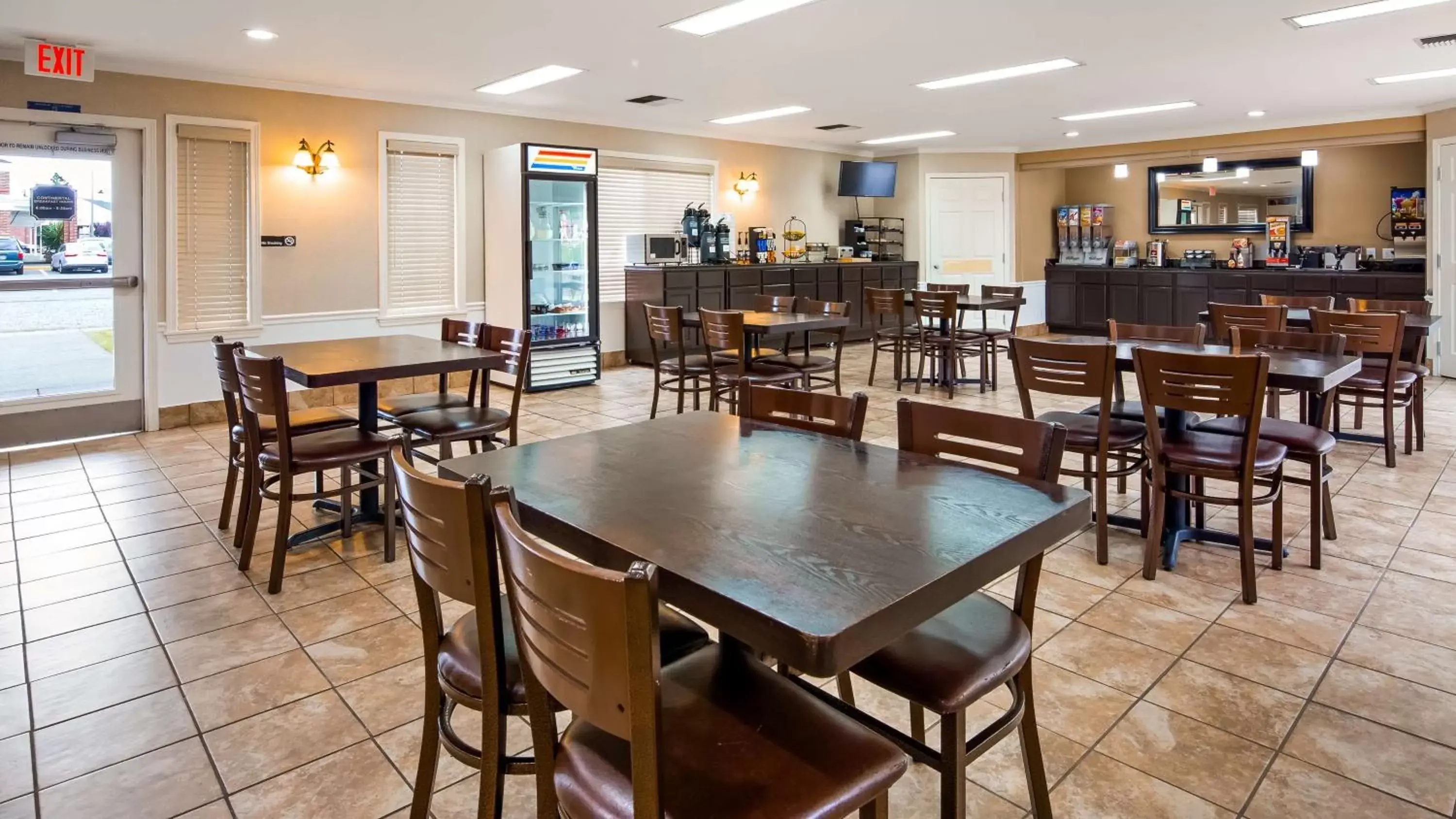 Restaurant/places to eat in Best Western Lakewood- Historic Landmark Restaurant/places to eat in Best Western Lakewood- Historic Landmark