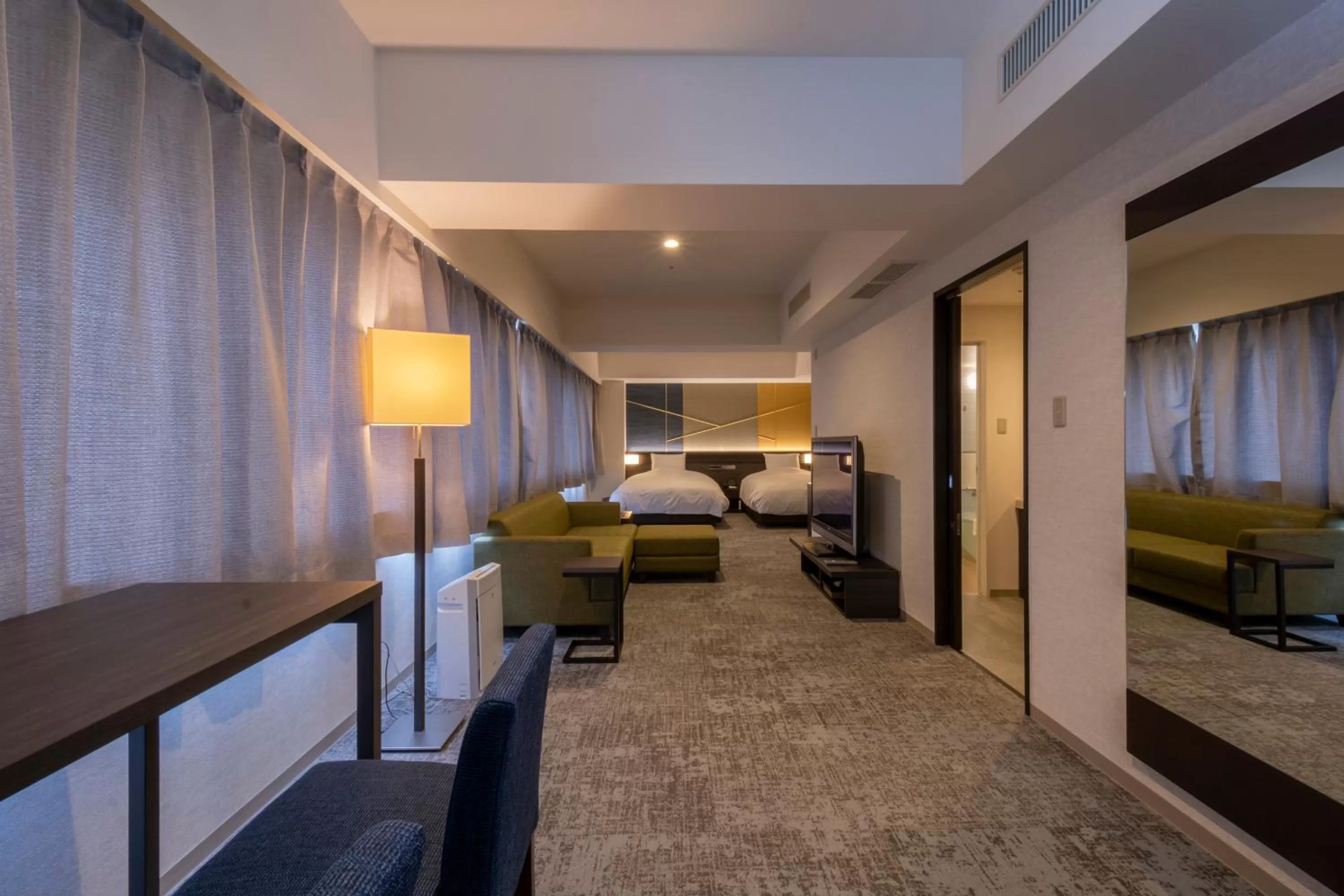 Living room, Bed in Hotel Kanazawa