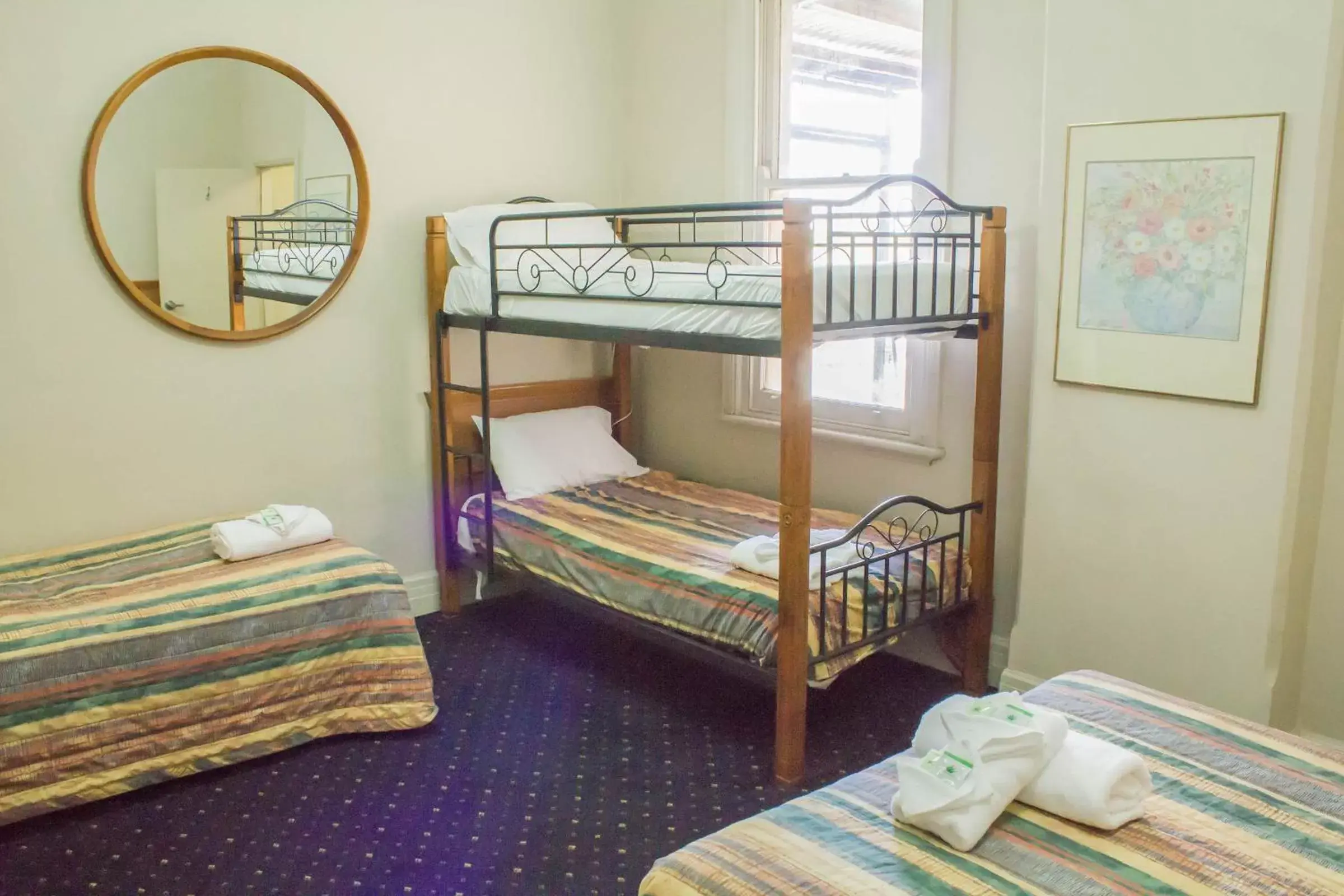 Bedroom, Bunk Bed in Gardners Inn Hotel