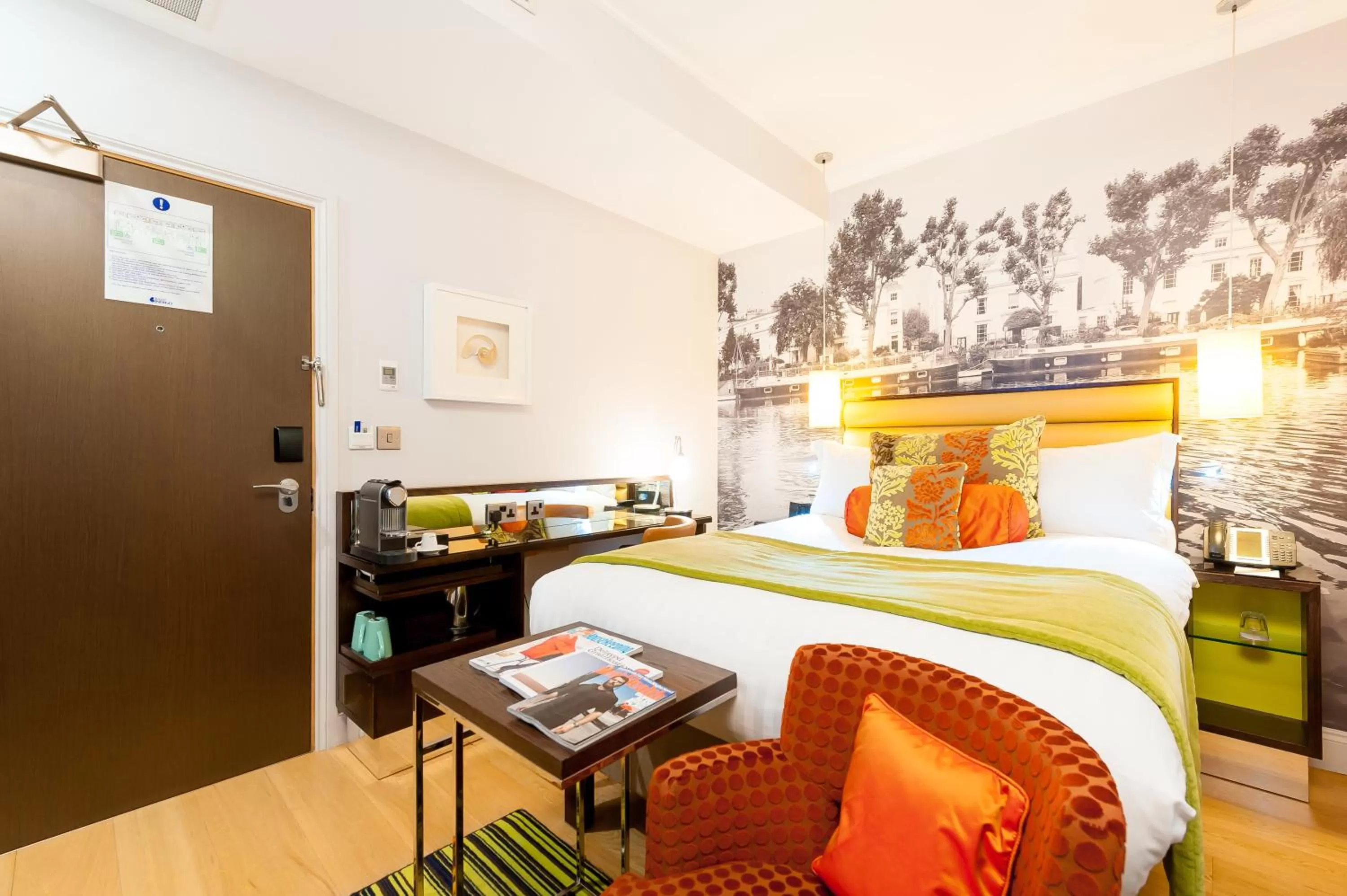 Standard Double or Twin Room in Hotel Indigo London Hyde Park Paddington, an IHG Hotel