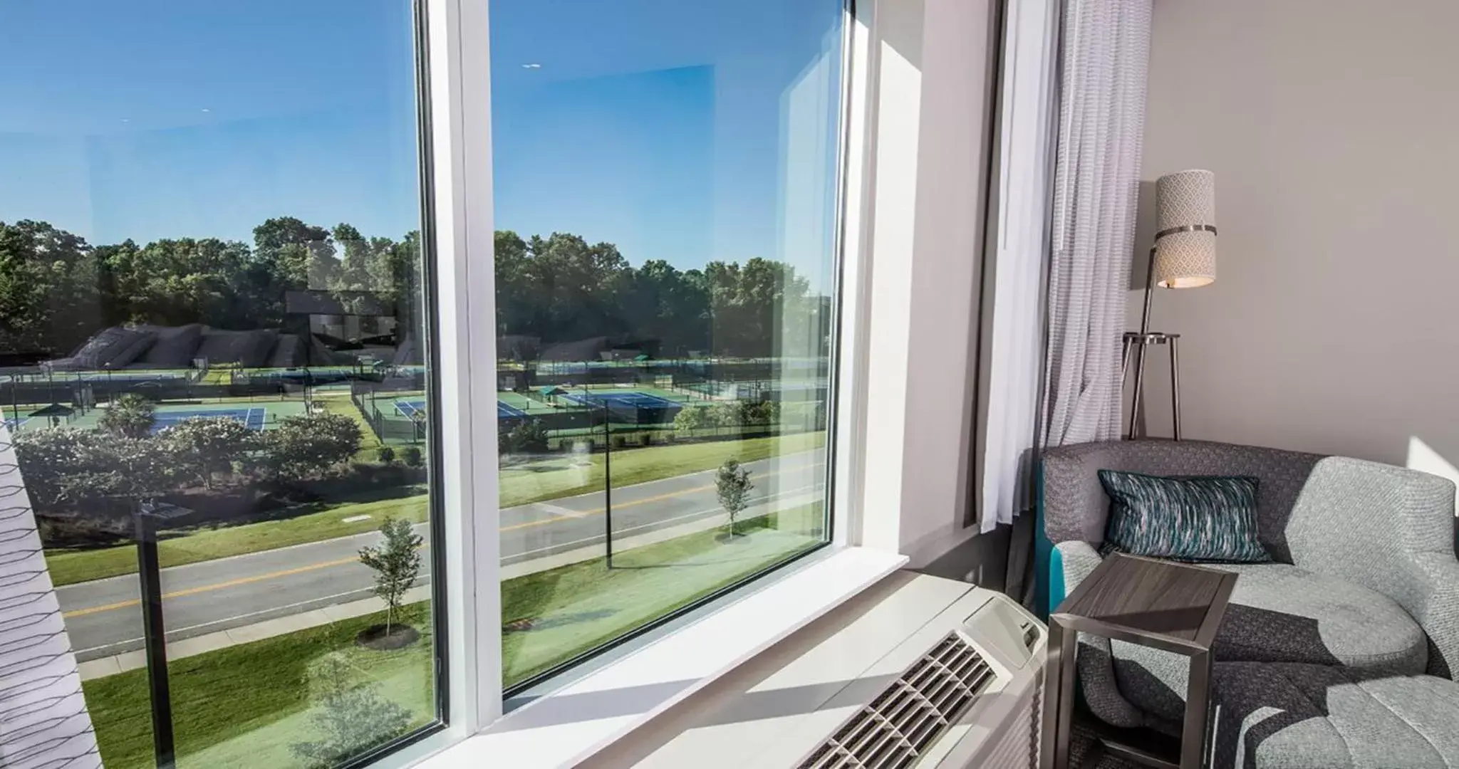 Tennis court in Courtyard by Marriott Columbia Cayce