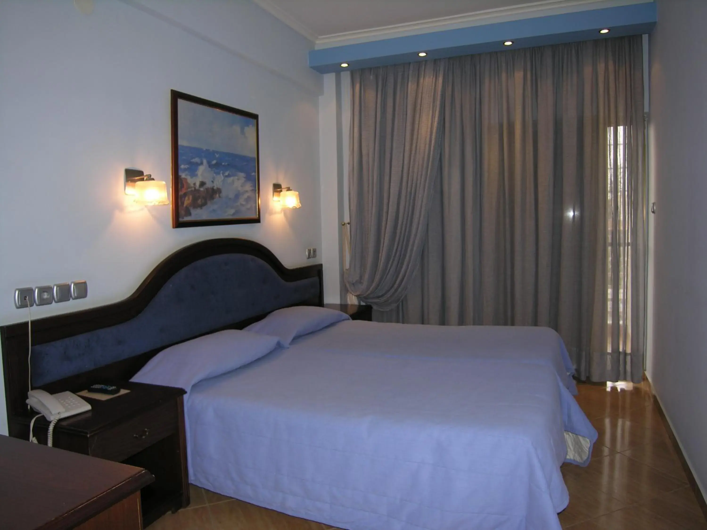 Bedroom, Bed in Filippos