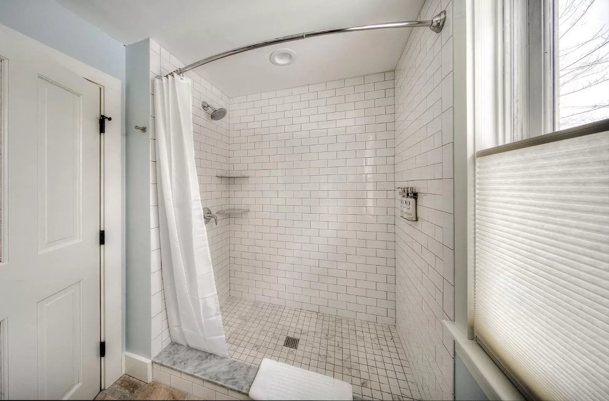 Shower, Bathroom in The Sailmaker's House