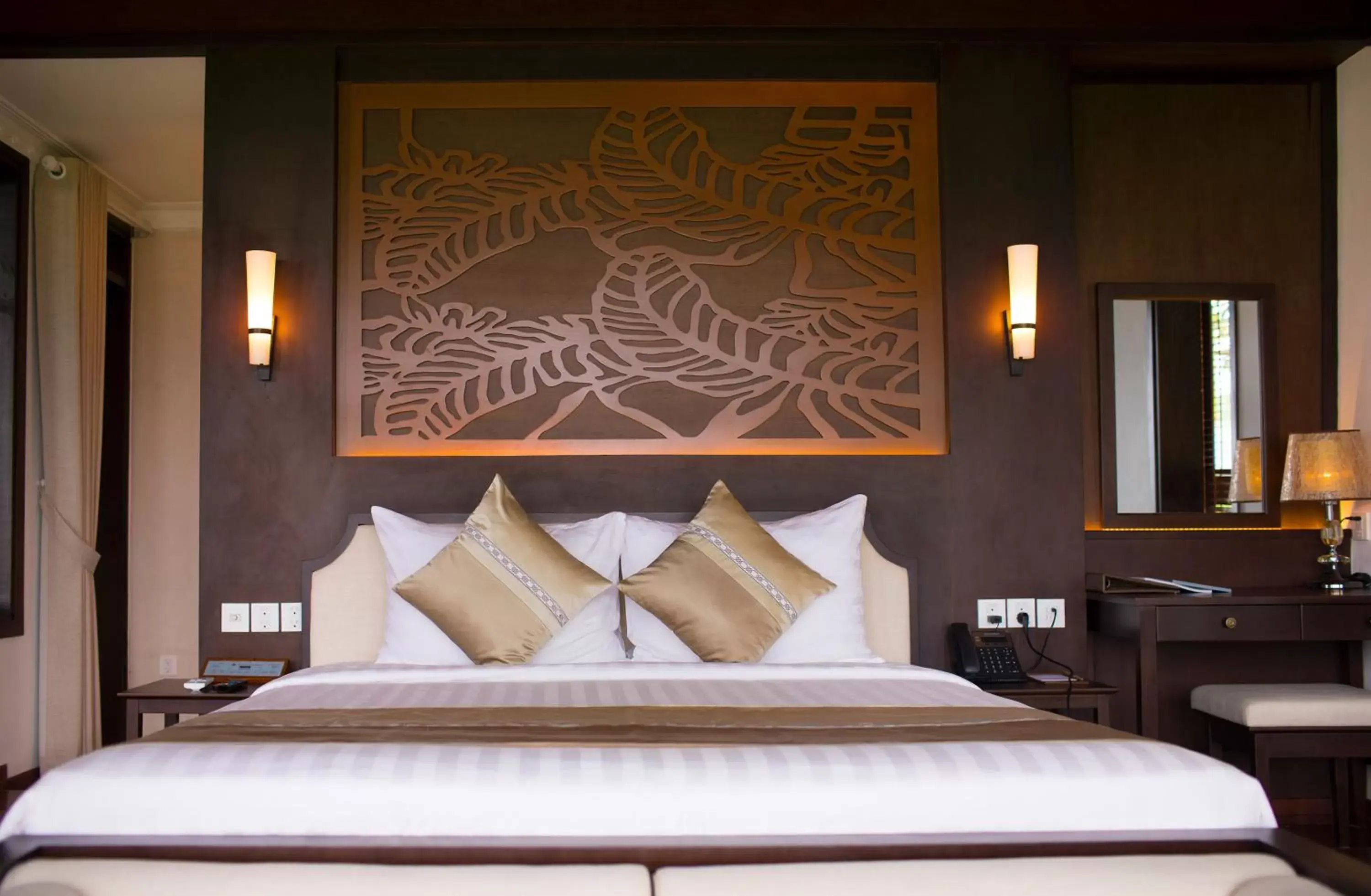 Bed in Hon Tam Resort