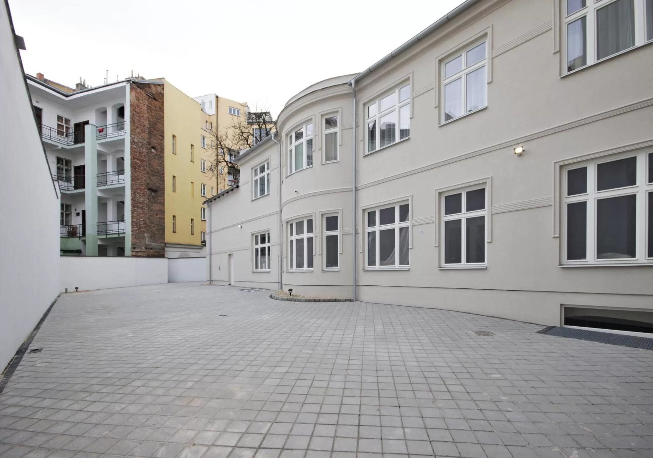 Property building in Elizabeth Suites