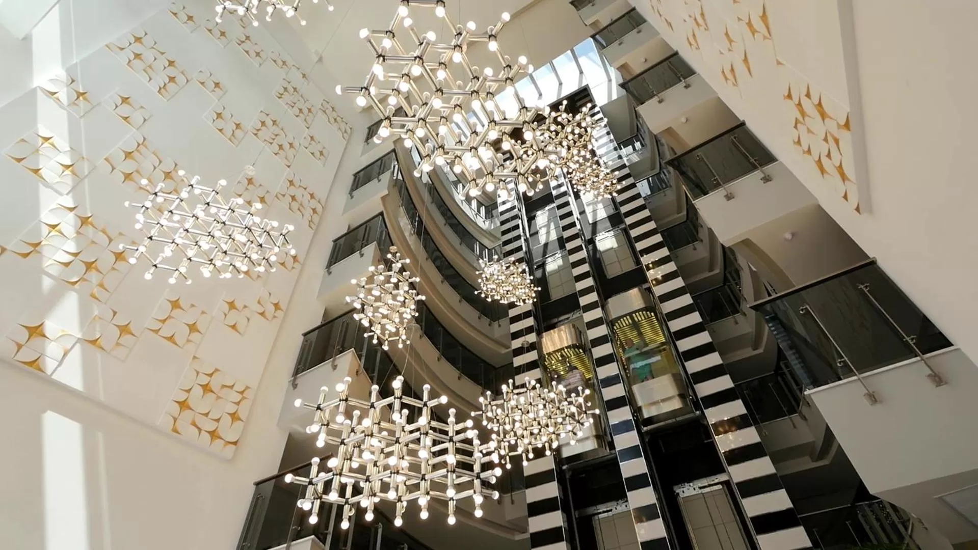 Area and facilities in Sunprime C-Lounge - Adult Only