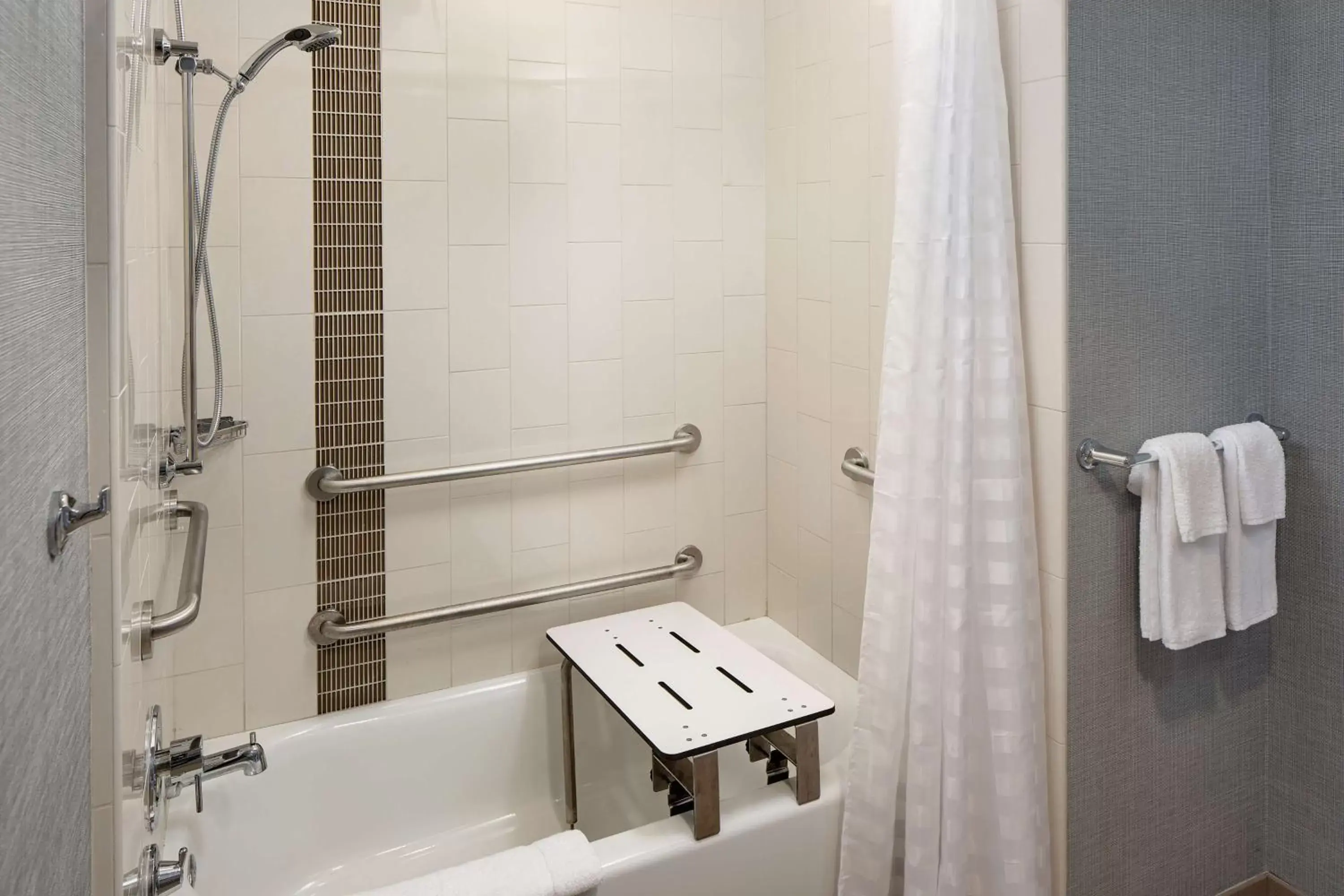 Shower, Bathroom in Hyatt Place Glendale/Los Angeles