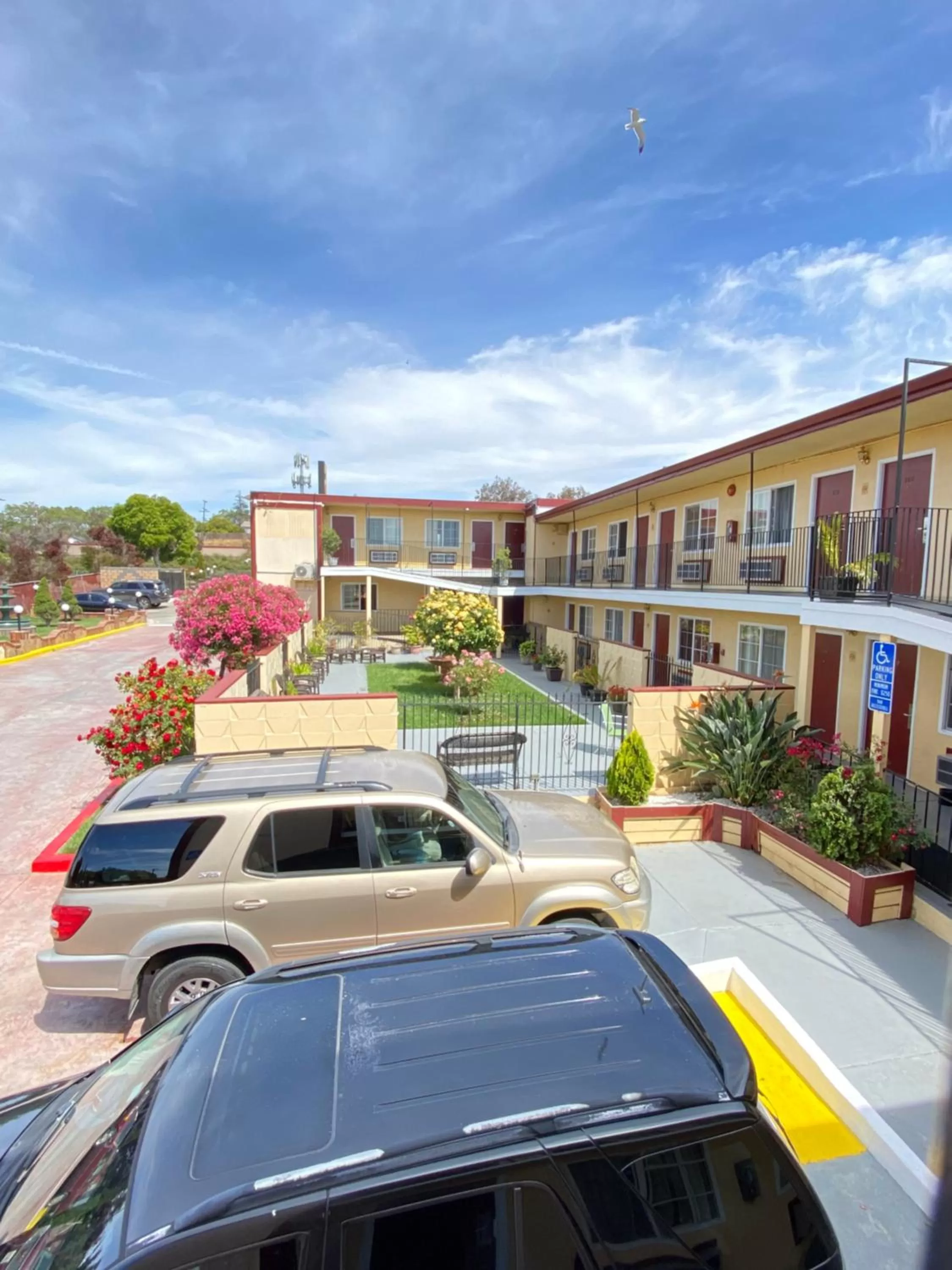 Property Building in Motel 7 - Near Six Flags, Vallejo - Napa Valley