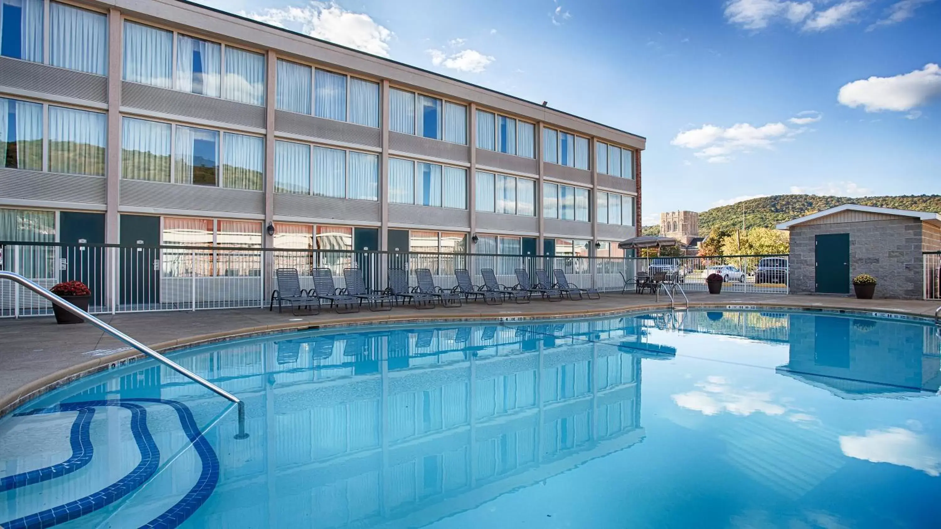 Swimming Pool in Best Western Plus Bradford Inn