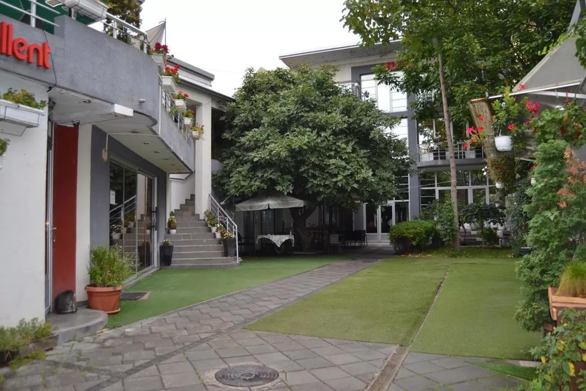 Property Building in LIRA EXCELLENT NIS