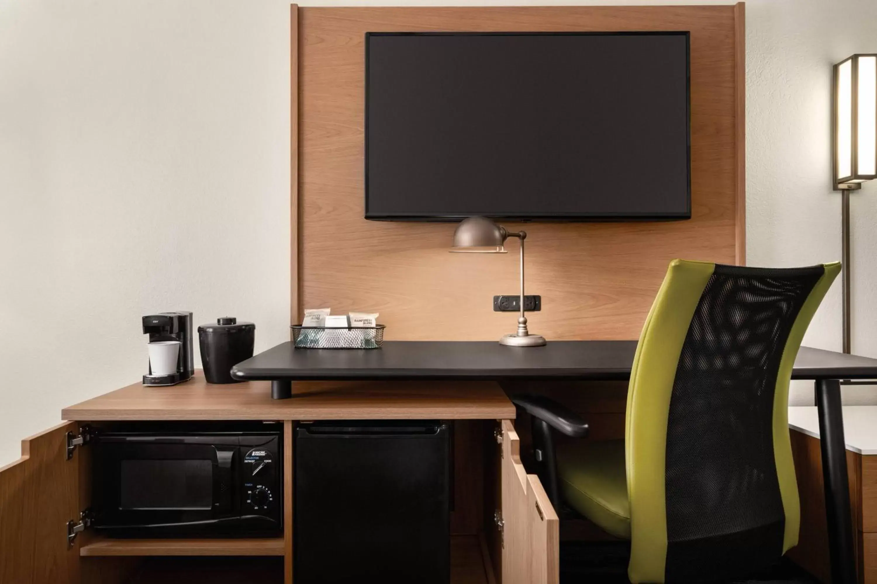 Photo of the whole room, TV/Entertainment Center in Fairfield Inn Scranton