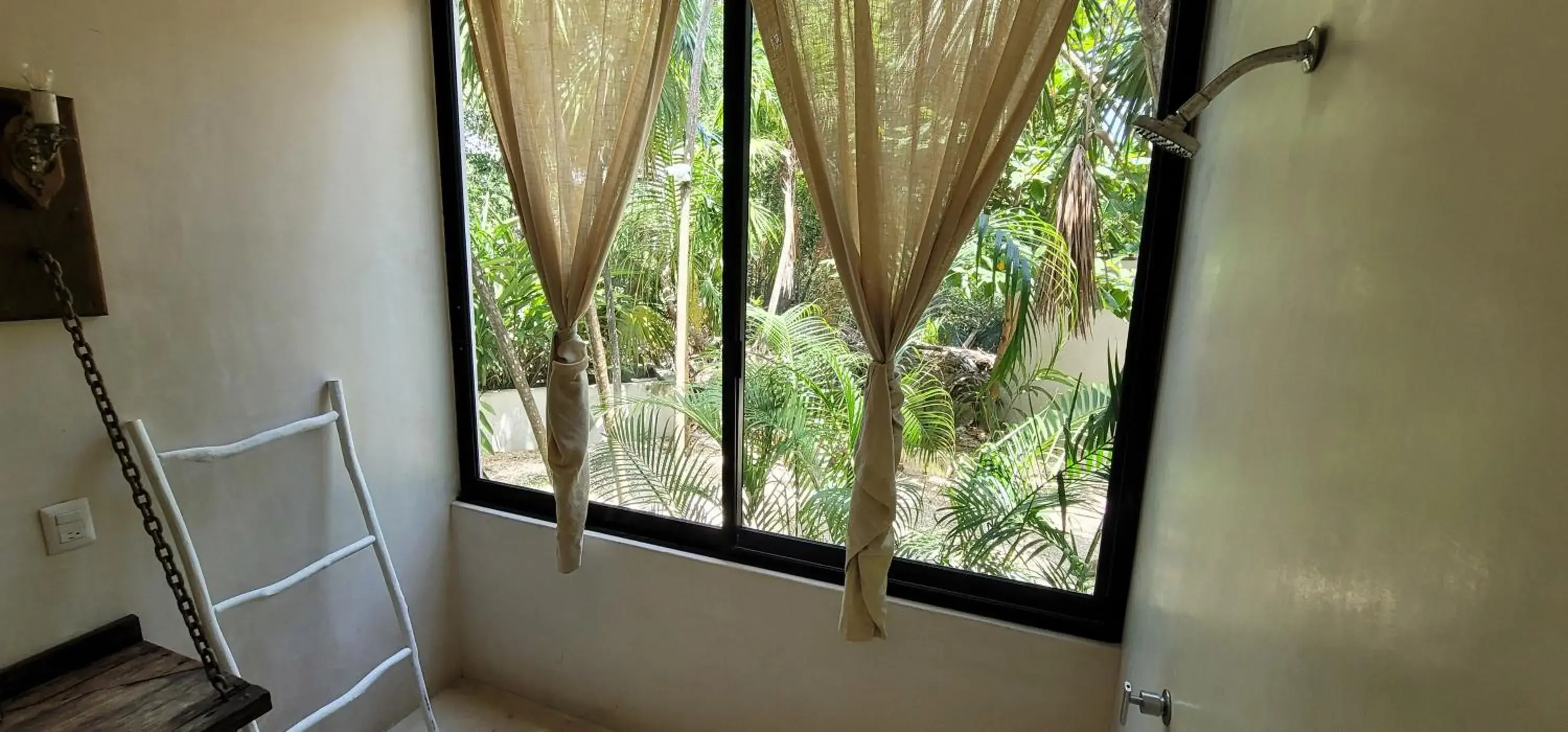 Shower in Casa Ambar Tulum - Great location and access to a Private Cenote & Beach 2 Km Away - Adults Only