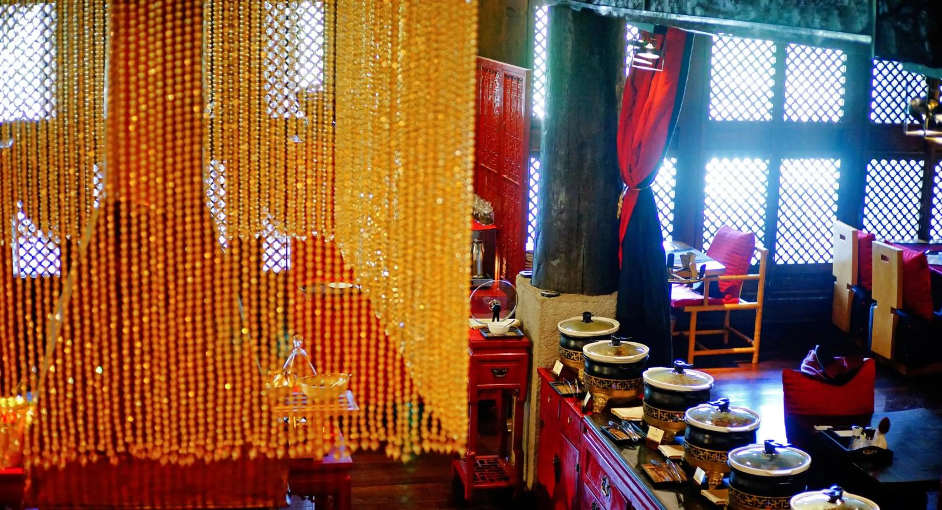 Restaurant/places to eat in Banyan Tree Ringha