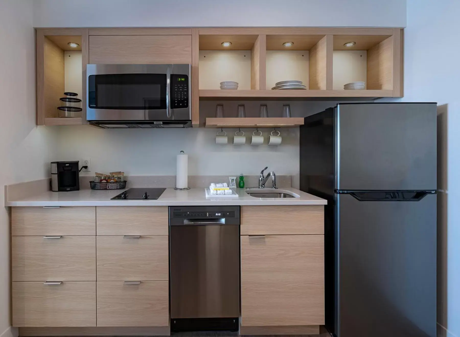 Kitchen/Kitchenette in TownePlace Suites by Marriott Brentwood