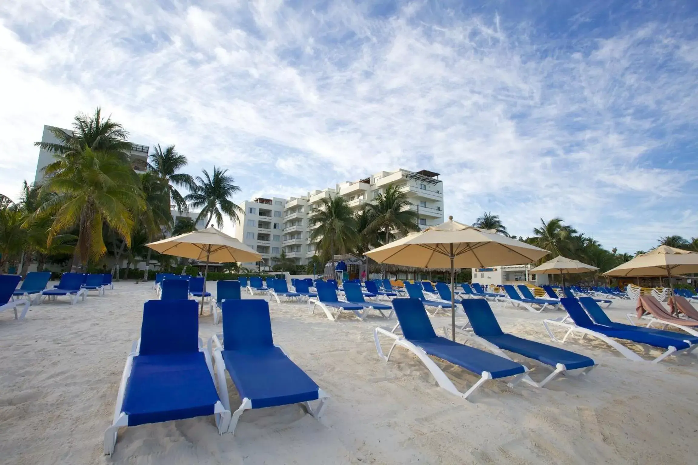 Facade/entrance, Beach in Ixchel Beach Hotel