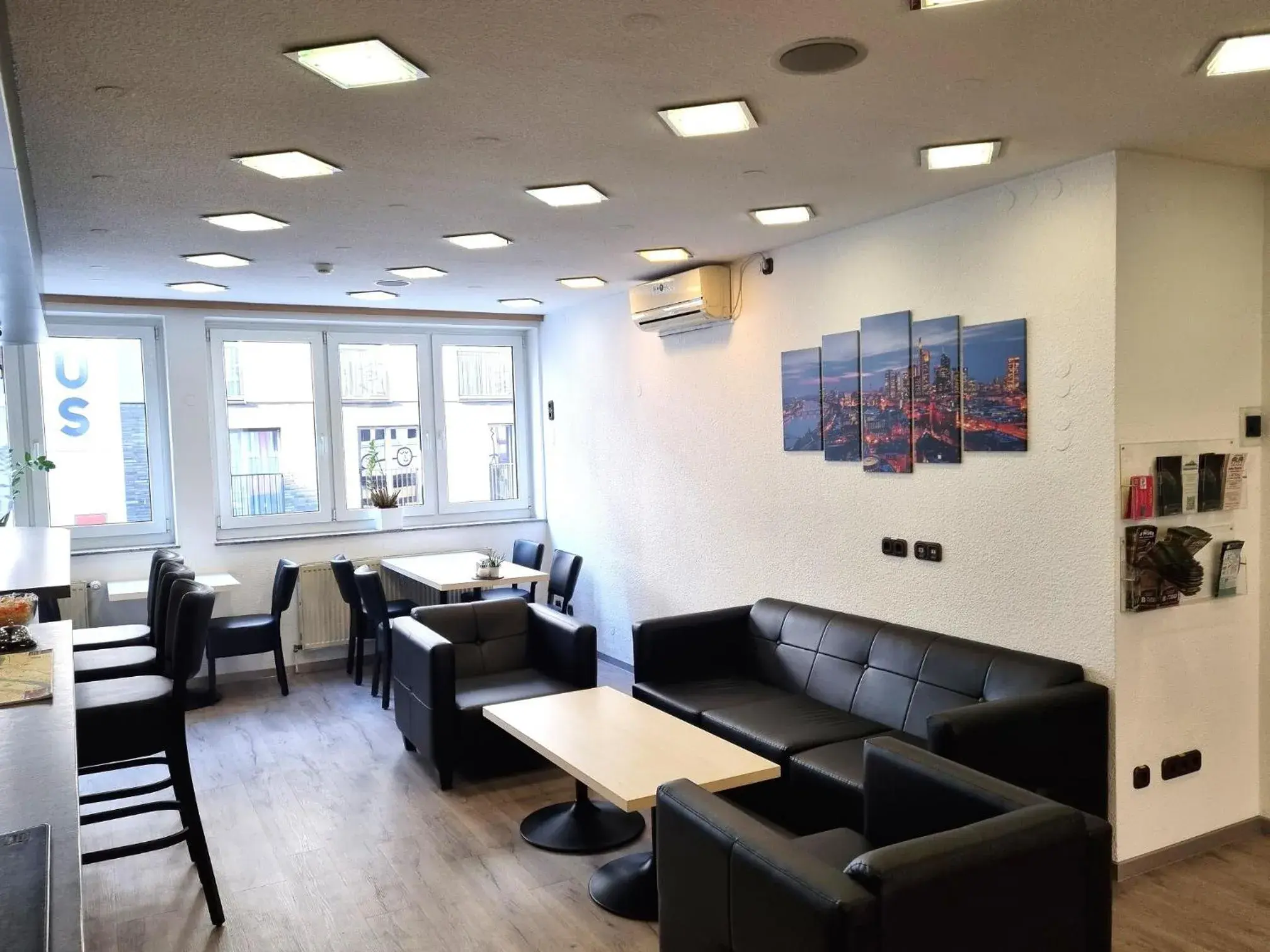 Property building in Adler Hotel Frankfurt Property building in Adler Hotel Frankfurt