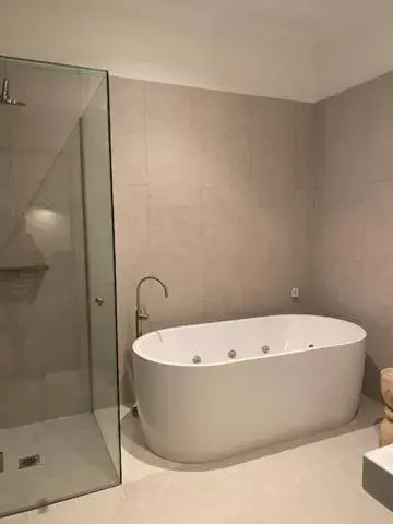Bathroom in The Royal Daylesford Hotel