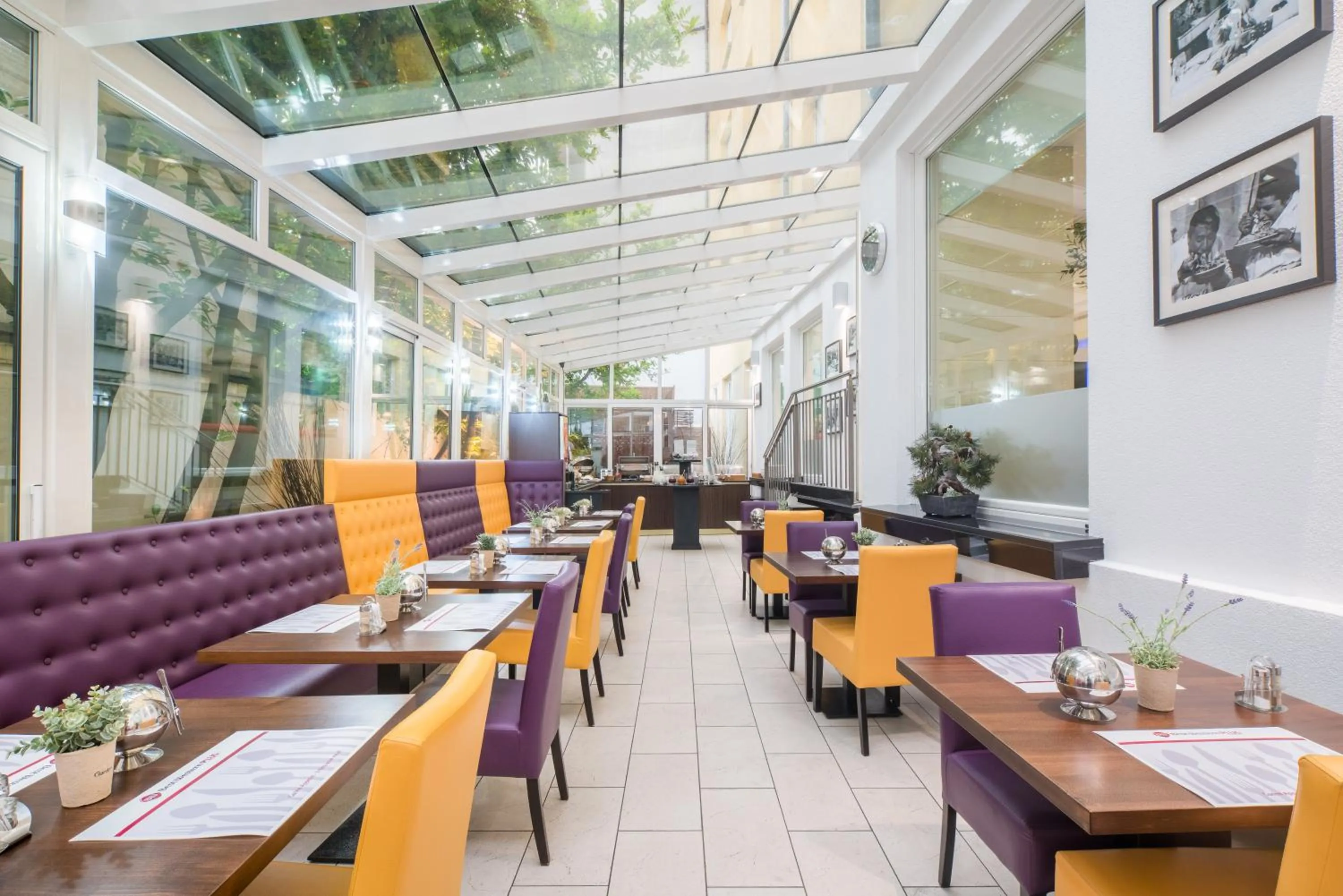 Area and facilities in Best Western Plus Grand Hotel Victor Hugo