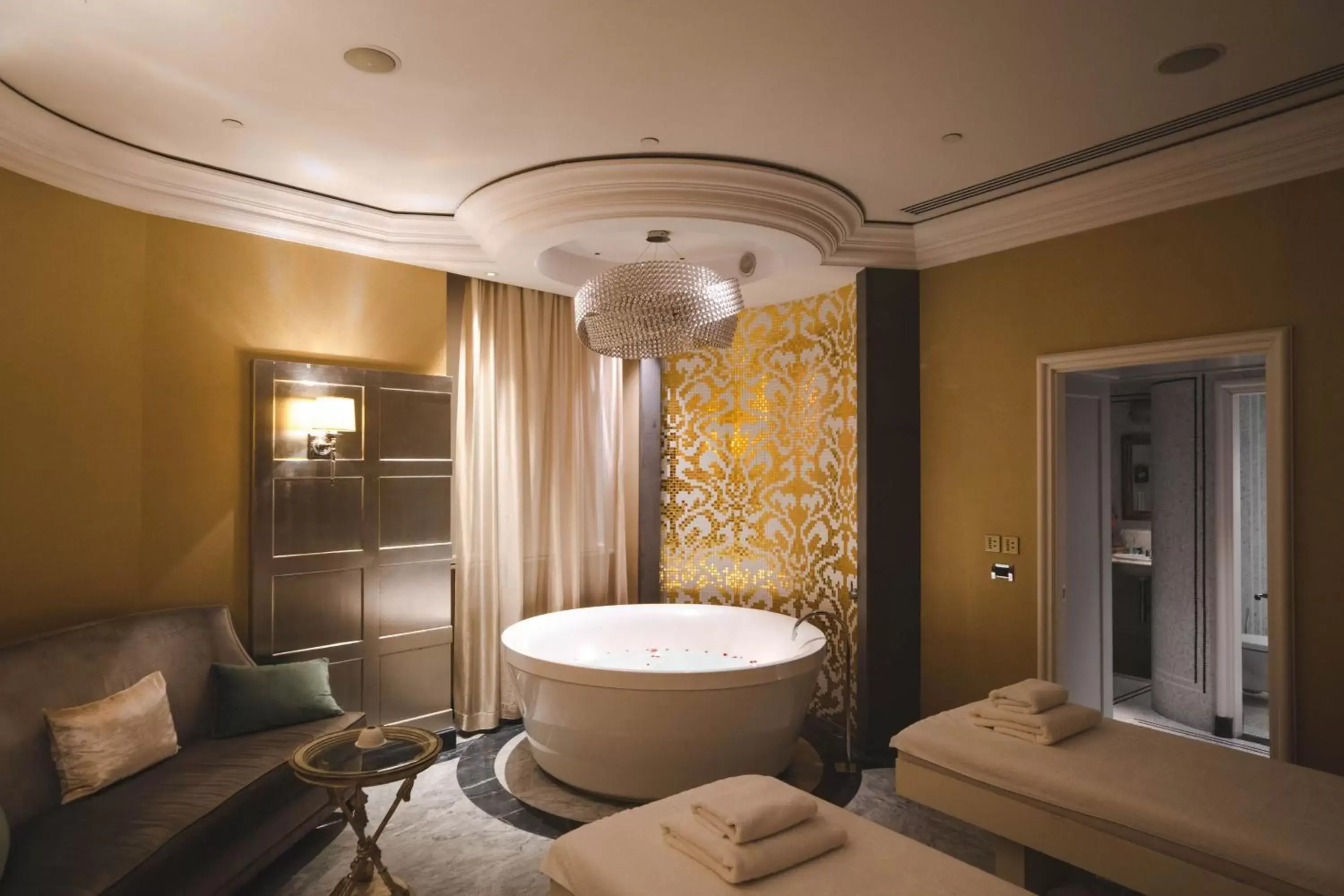 Fitness centre/facilities, Bathroom in The St. Regis Florence