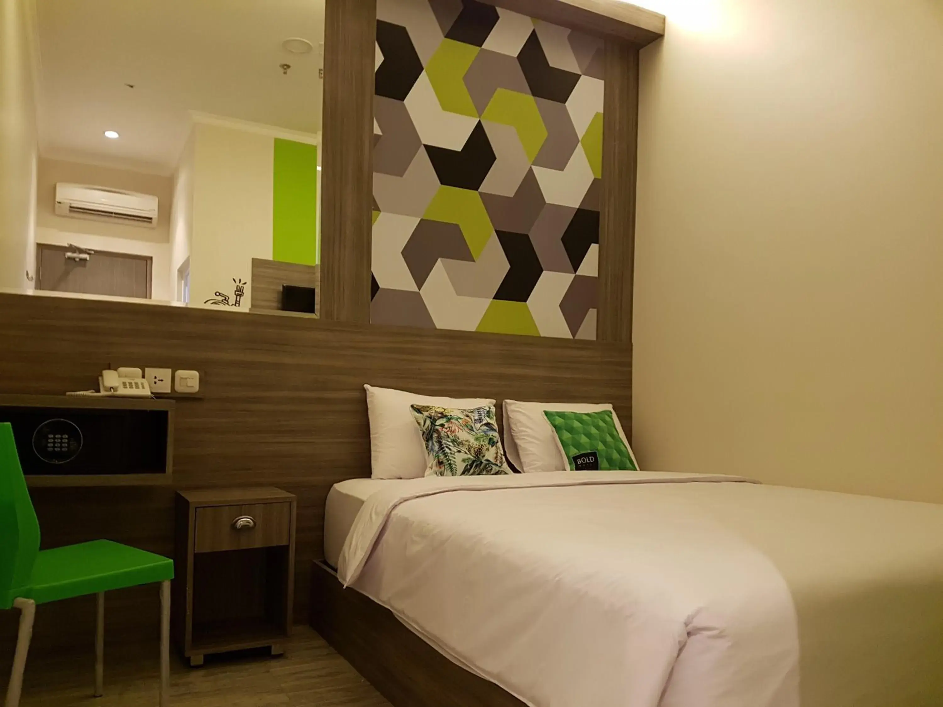 Bedroom, Bed in Bold Hotel Jakarta