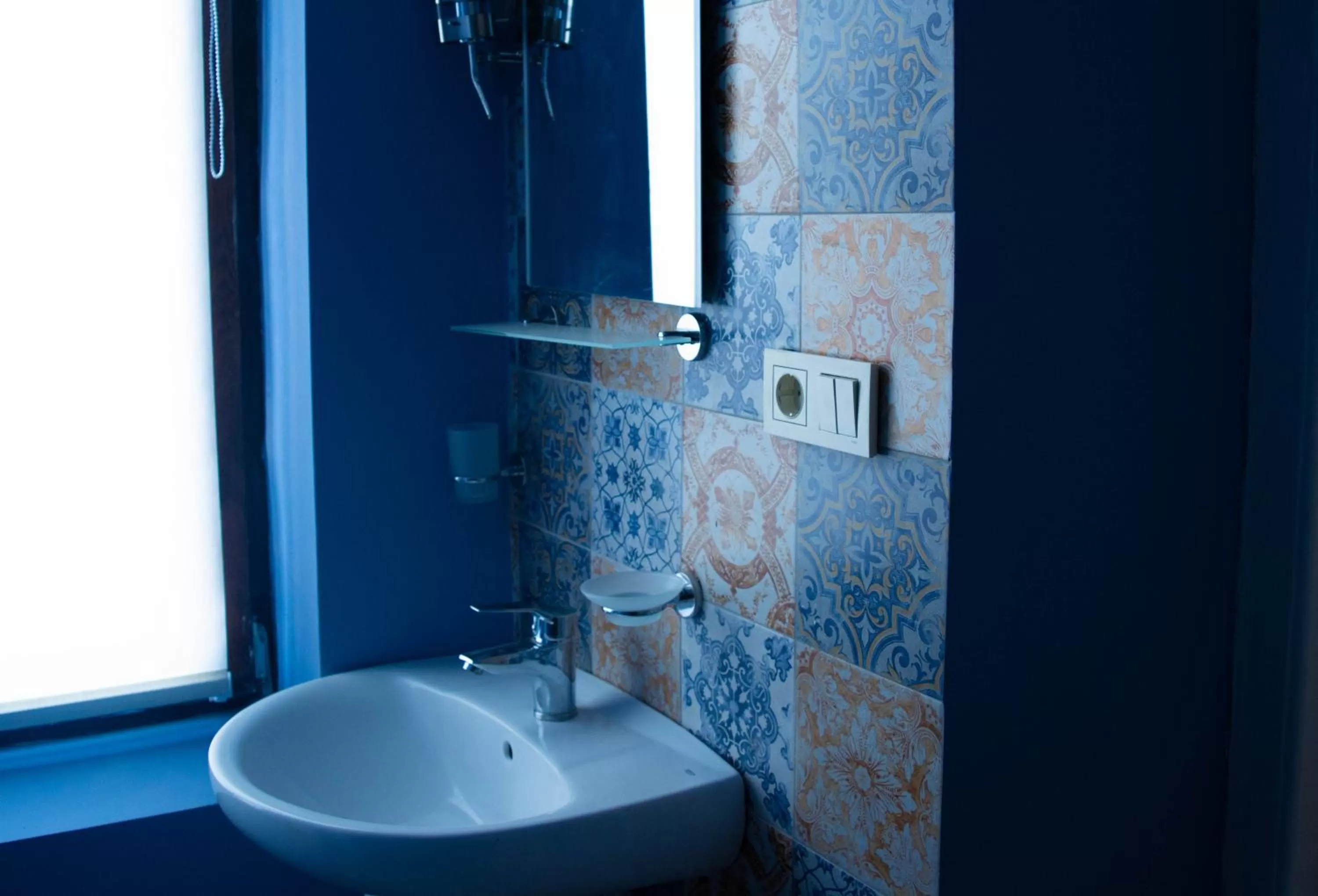 Bathroom in Sunflower Hotel