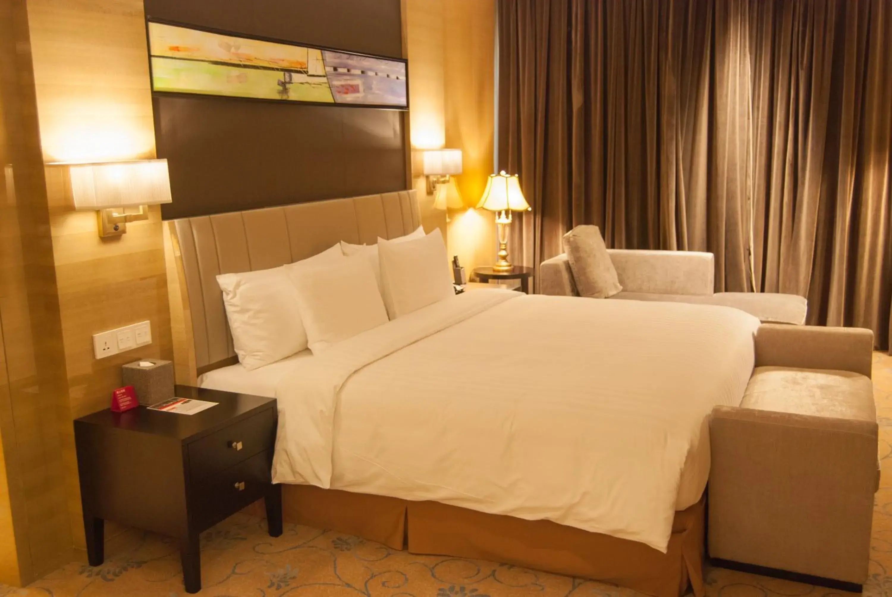 Photo of the whole room, Room Photo in Crowne Plaza Shanghai Noah Square, an IHG Hotel