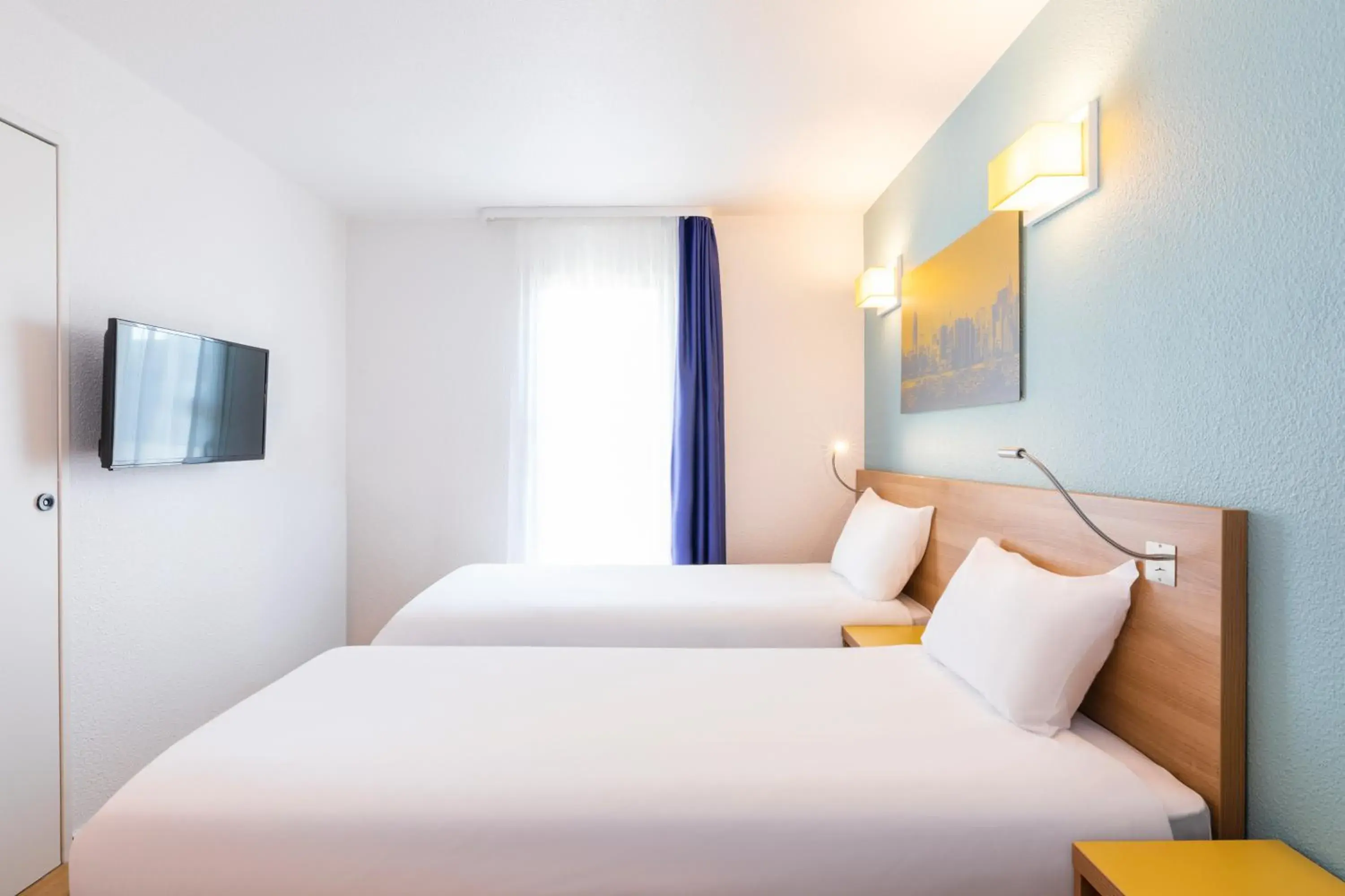 Bedroom, Bed in Aparthotel Adagio Access La Défense - Place Charras Bedroom, Bed in Aparthotel Adagio Access La Défense - Place Charras