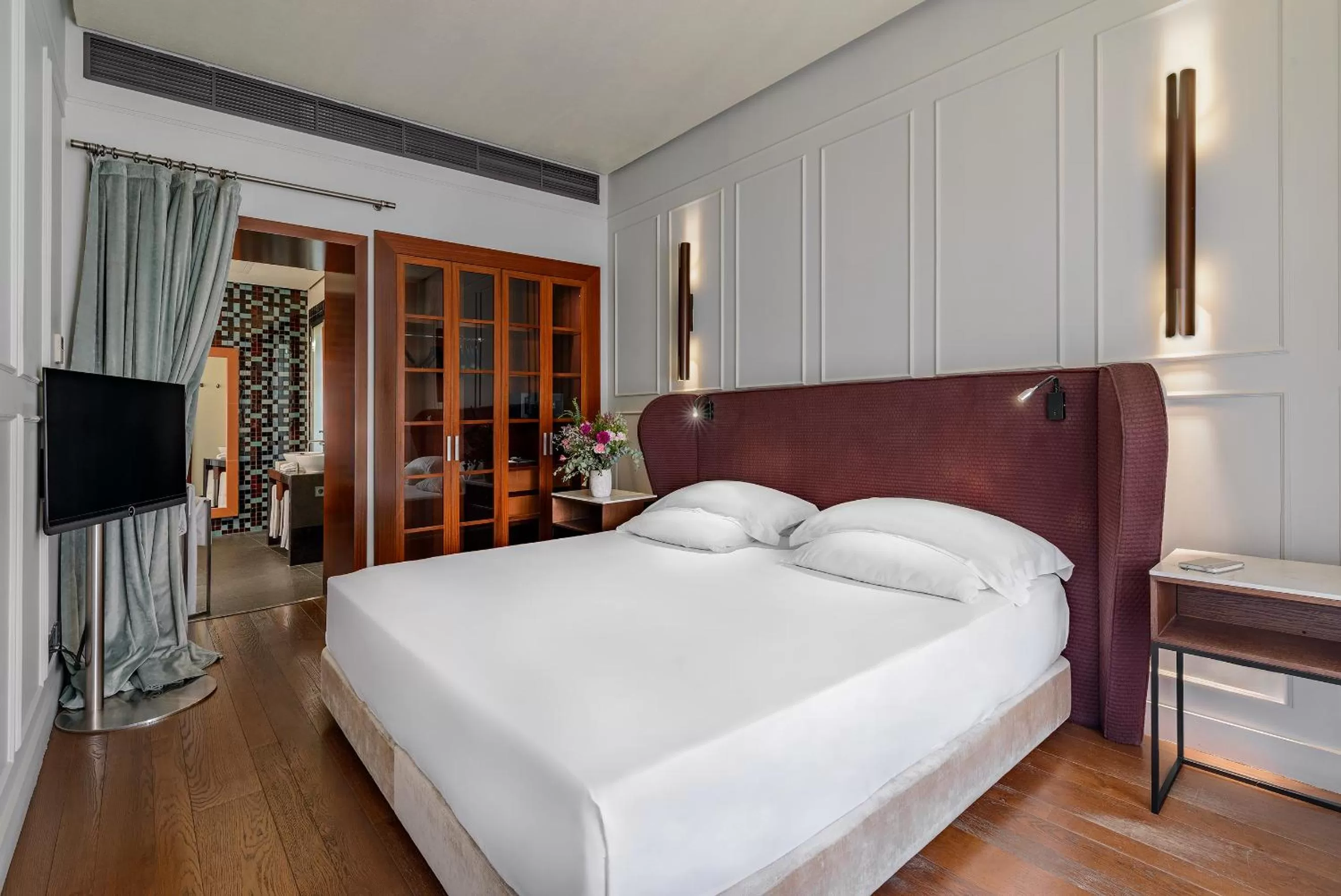 Bed in CoolRooms Palacio Villapanés 5 GL