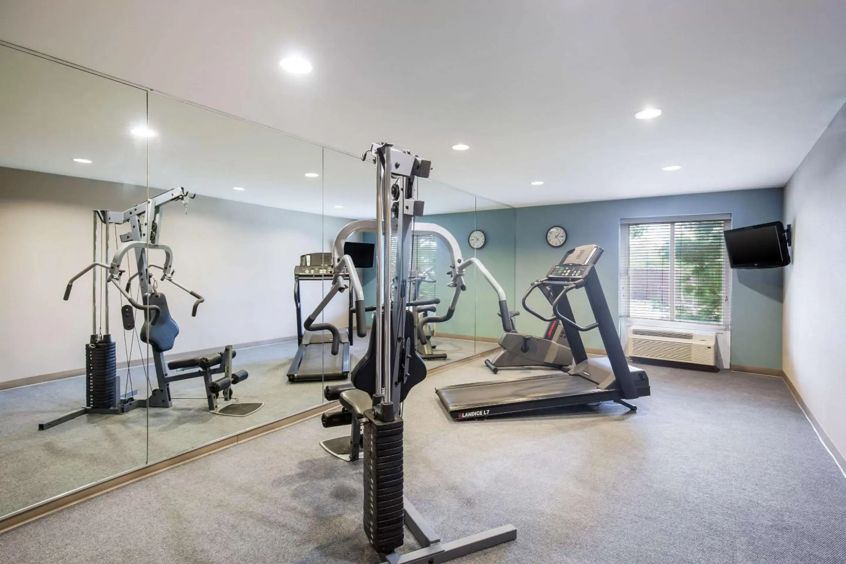 Fitness centre/facilities, Fitness Center/Facilities in Sleep Inn & Suites Scranton Dunmore