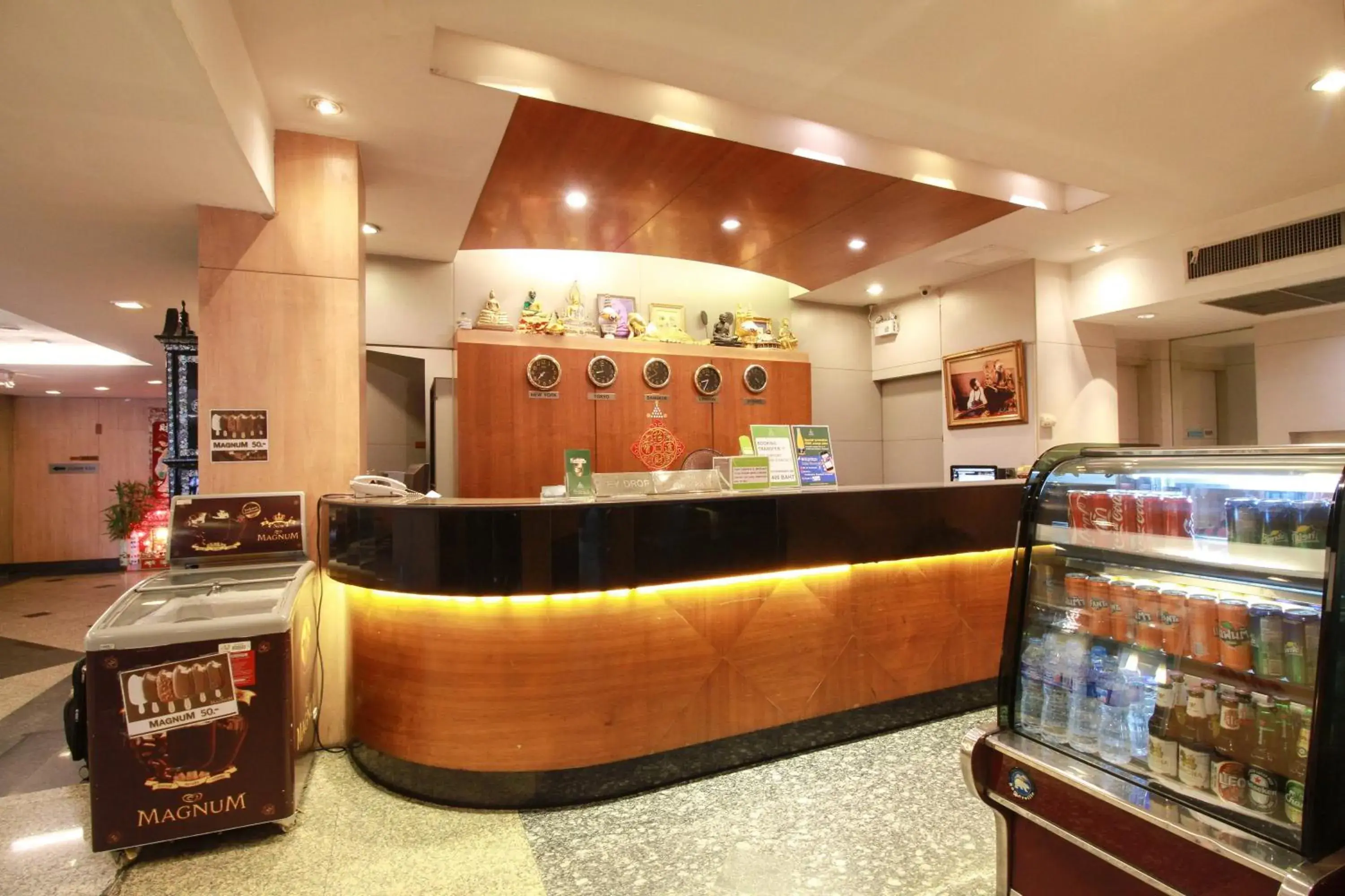 Lobby or reception in Ten Stars Hotel Pratunam